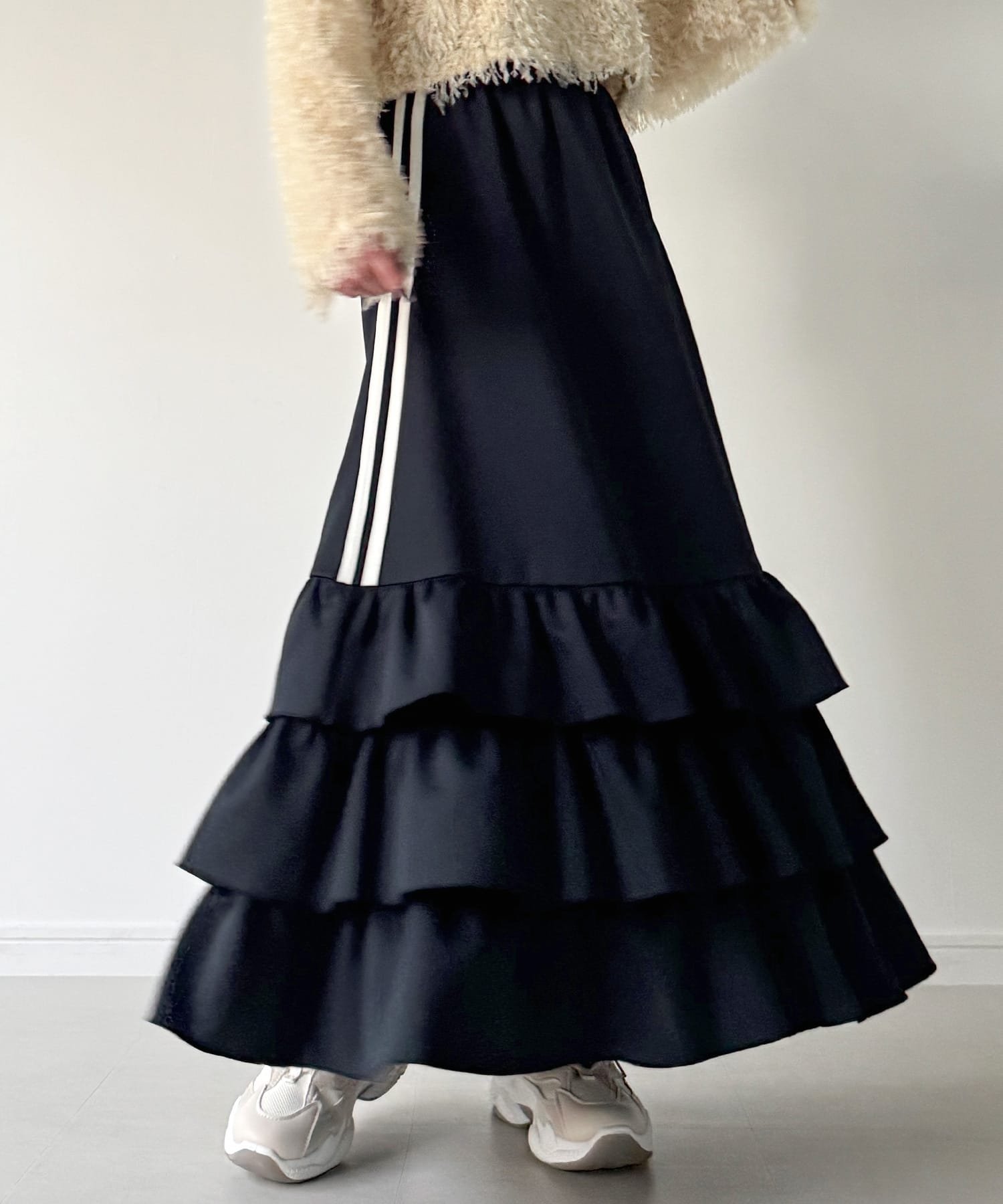 【ジュノア/JUNOAH】のサイドライントラックティアードスカート インテリア・キッズ・メンズ・レディースファッション・服の通販 founy(ファニー) 　ファッション　Fashion　レディースファッション　WOMEN　スカート　Skirt　ティアードスカート　Tiered Skirts　ネイビー|ID: prp329100004505767 ipo3291000000031996183