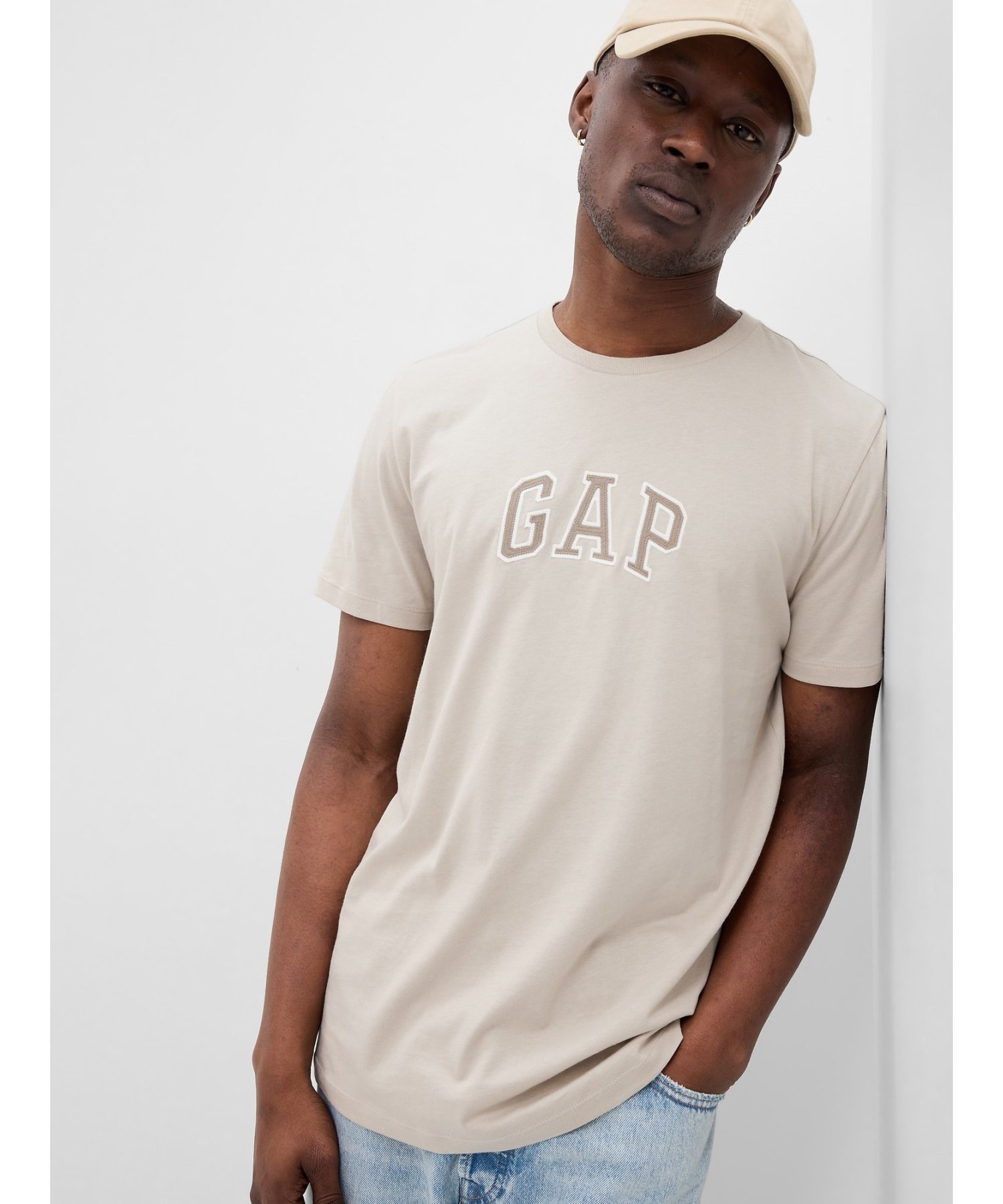 【ギャップ/GAP】のGAPアーチロゴTシャツ(ユニセックス) インテリア・キッズ・メンズ・レディースファッション・服の通販 founy(ファニー) 　ファッション　Fashion　レディースファッション　WOMEN　トップス・カットソー　Tops/Tshirt　シャツ/ブラウス　Shirts/Blouses　ロング / Tシャツ　T-Shirts　プリント　Print　ボトム　Bottom　半袖　Short Sleeve　定番　Standard　MOONSTONE|ID: prp329100004505868 ipo3291000000032293350