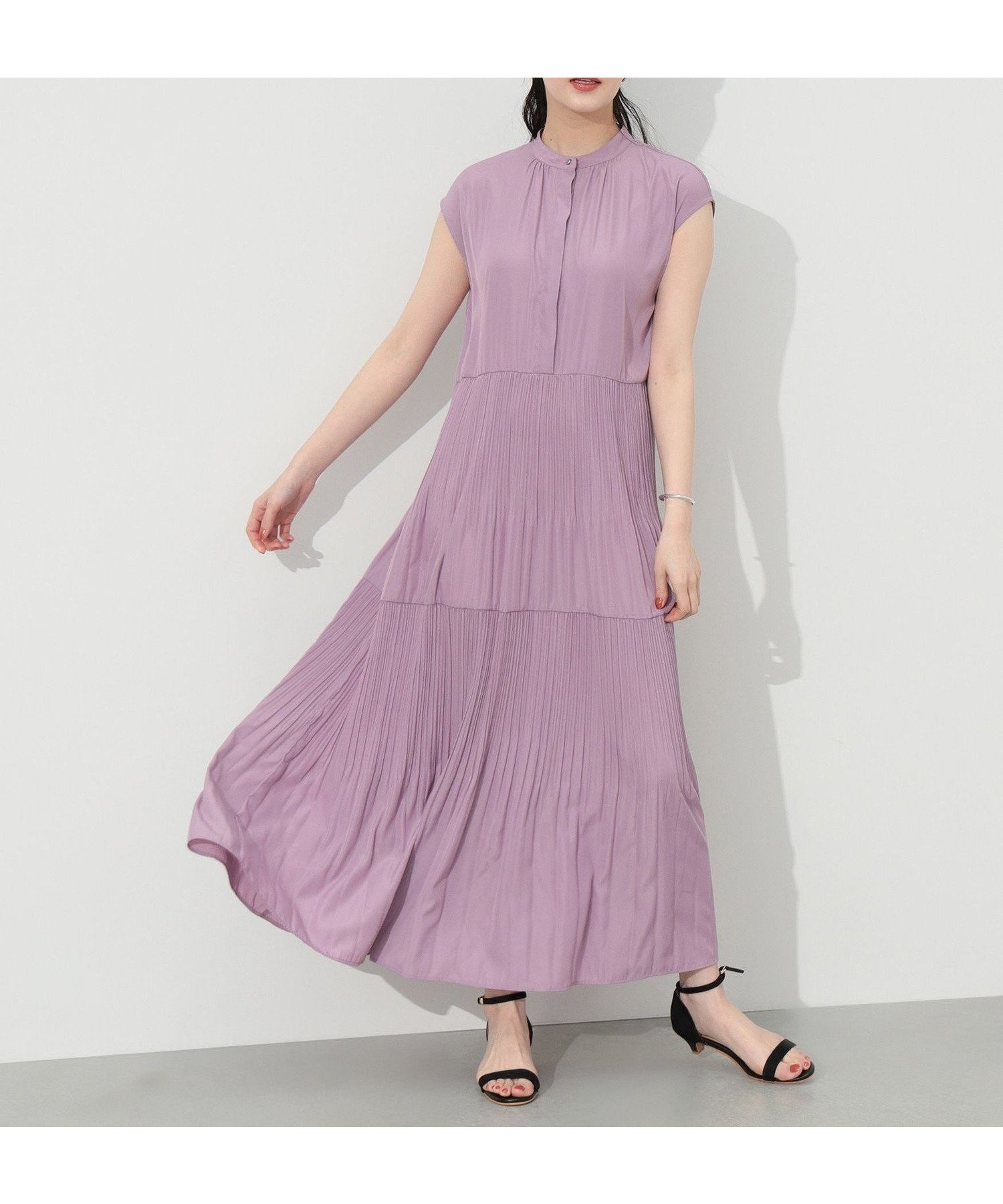 【ビームス ハート/BEAMS HEART】の【洗濯機OK】スキッパー ティアードワンピース 25SS フレンチスリーブ インテリア・キッズ・メンズ・レディースファッション・服の通販 founy(ファニー) 　ファッション　Fashion　レディースファッション　Ladies' Fashion Online　ワンピース　Dress　2025年　2025　2025春夏・S/S　Ss,Spring/Summer,2025　エレガント 上品　Elegant　ギャザー　Gather　サンダル　Sandals　スキッパー　Skipper　スリーブ　Sleeve　ティアードワンピース　Tiered Dress　フレンチ　French　ポケット　Pocket　リラックス　Relax　夏　Summer　PURPLE|ID: prp329100004505983 ipo3291000000032370251