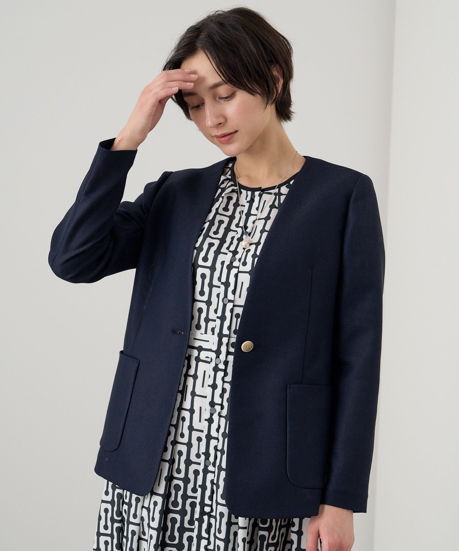 【アナイ/ANAYI】のからみノーカラーVネック ジャケット インテリア・キッズ・メンズ・レディースファッション・服の通販 founy(ファニー) 　ファッション　Fashion　レディースファッション　WOMEN　アウター　Coat Outerwear　ジャケット　Jackets　インナー　Inner　ショート　Short　シンプル　Simple　ジャケット　Jacket　ストレッチ　Stretch　ノースリーブ　No Sleeve　メッシュ　Mesh　ロング　Long　夏　Summer　navy|ID: prp329100004507542 ipo3291000000031991292
