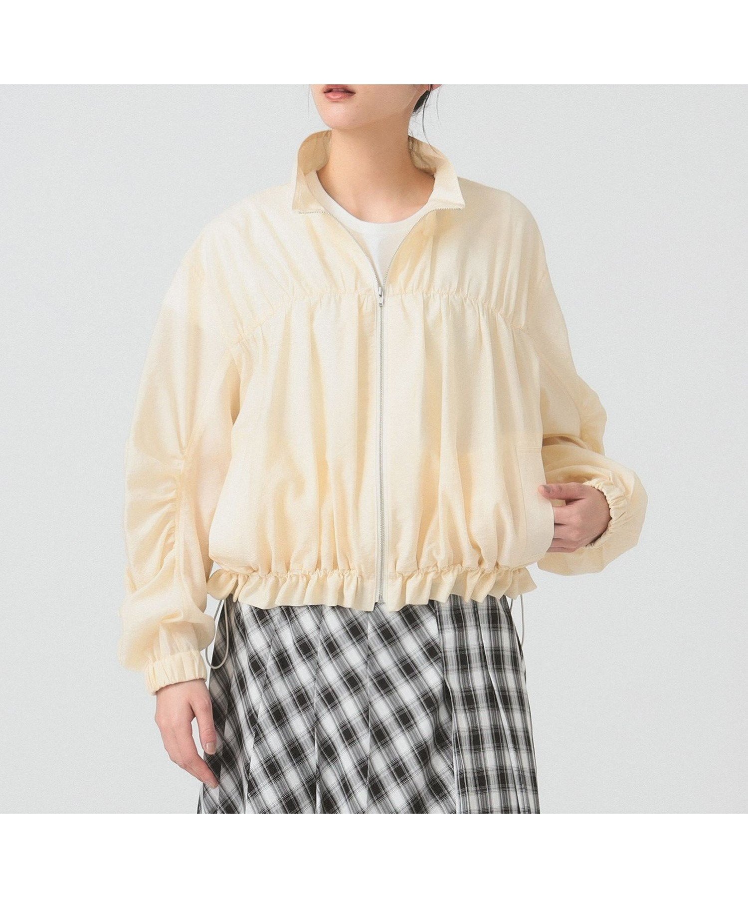 【ビームス ウイメン/BEAMS】のシアー ギャザー ブルゾン インテリア・キッズ・メンズ・レディースファッション・服の通販 founy(ファニー) 　ファッション　Fashion　レディースファッション　WOMEN　アウター　Coat Outerwear　ブルゾン　Blouson/Jackets　おすすめ　Recommend　ギャザー　Gather　シアー　Sheer　シンプル　Simple　スタンド　Stand　スポーティ　Sporty　ドローコード　Draw Cord　ブルゾン　Blouson　IVORY|ID: prp329100004507604 ipo3291000000031817667