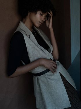 【テチチ/Te chichi】のラメリネンミックステーラードジレ(セットアップ可)《2025summer catalog item》 人気、トレンドファッション・服の通販 founy(ファニー) ファッション Fashion レディースファッション WOMEN アウター Coat Outerwear トップス・カットソー Tops/Tshirt ベスト/ジレ Gilets/Vests 2025年 2025 2025春夏・S/S Ss,Spring/Summer,2025 おすすめ Recommend セットアップ Set Up ミックス Mix リネン Linen 夏 Summer 雑誌 Magazine |ID:prp329100004507613