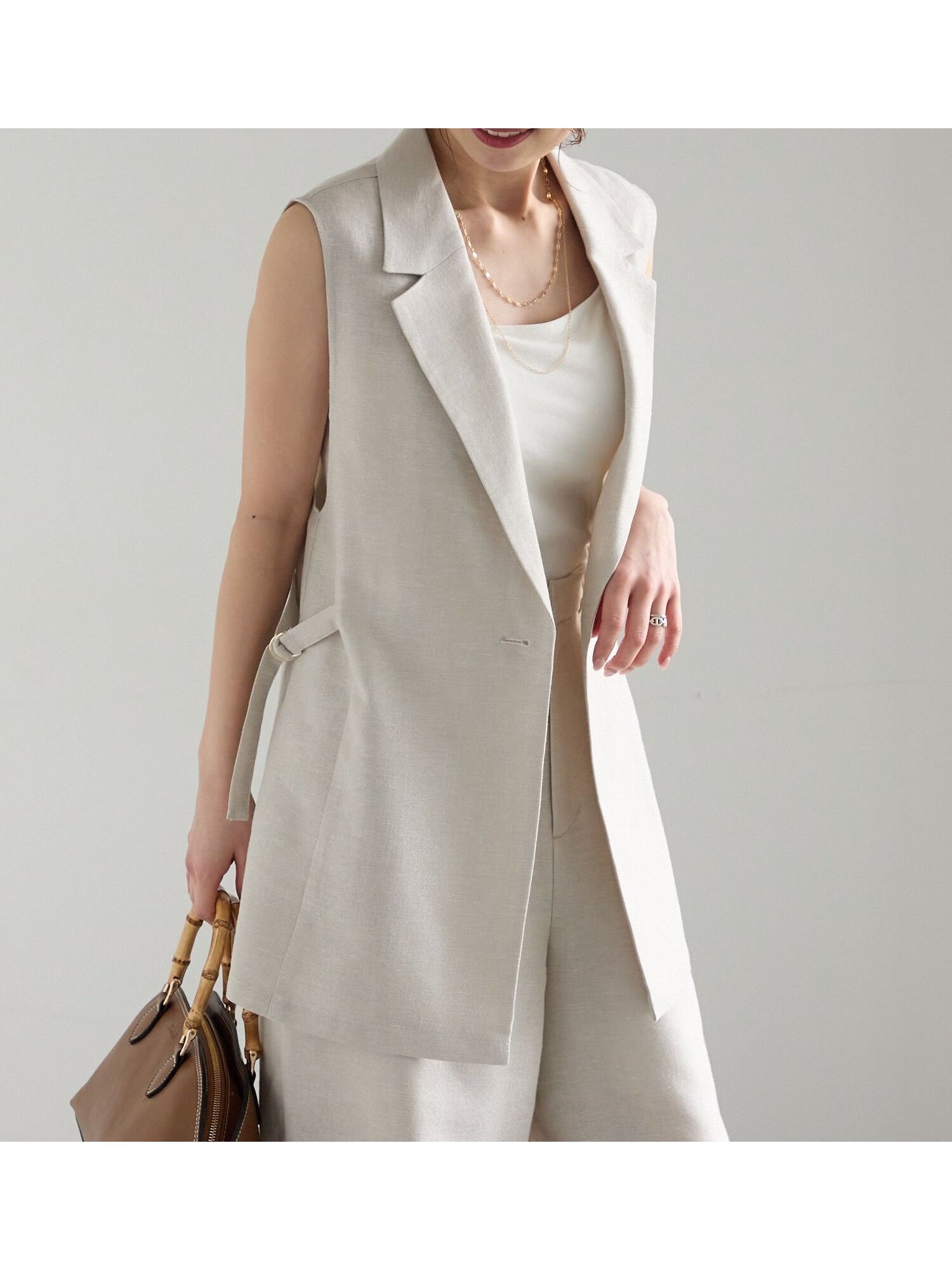 【テチチ/Te chichi】のラメリネンミックステーラードジレ(セットアップ可)《2025summer catalog item》 インテリア・キッズ・メンズ・レディースファッション・服の通販 founy(ファニー) 　ファッション　Fashion　レディースファッション　WOMEN　アウター　Coat Outerwear　トップス・カットソー　Tops/Tshirt　ベスト/ジレ　Gilets/Vests　2025年　2025　2025春夏・S/S　Ss,Spring/Summer,2025　おすすめ　Recommend　セットアップ　Set Up　ミックス　Mix　リネン　Linen　夏　Summer　雑誌　Magazine　ベージュ|ID: prp329100004507613 ipo3291000000031817709