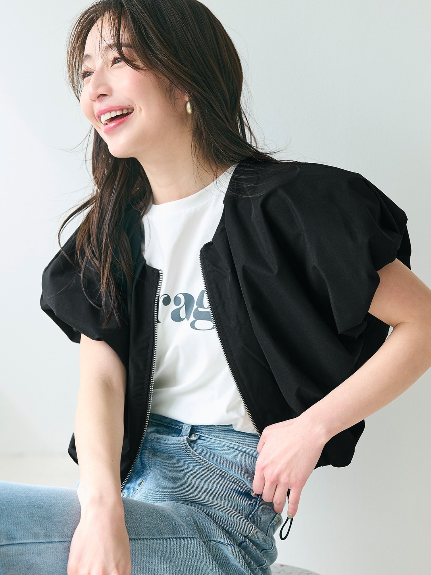 【コカ/COCA】のポリエステルポプリンタックショートジャケット インテリア・キッズ・メンズ・レディースファッション・服の通販 founy(ファニー) 　ファッション　Fashion　レディースファッション　WOMEN　アウター　Coat Outerwear　ジャケット　Jackets　コンパクト　Compact　ショート　Short　シンプル　Simple　ジャケット　Jacket　バランス　Balance　フェミニン　Feminine　ポケット　Pocket　ワイド　Wide　夏　Summer　春　Spring　S/S・春夏　Ss・Spring/Summer　Black|ID: prp329100004507642 ipo3291000000031839659