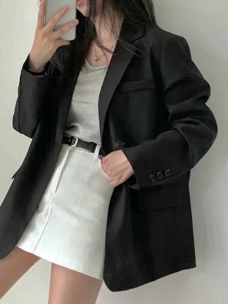 【その他のブランド/Other】の1つボタンゆったりテーラードジャケット 人気、トレンドファッション・服の通販 founy(ファニー) 　ファッション　Fashion　レディースファッション　WOMEN　アウター　Coat Outerwear　ジャケット　Jackets　テーラードジャケット　Tailored Jackets　エレガント 上品　Elegant　今季　This Season　ショート　Short　シンプル　Simple　ジャケット　Jacket　スニーカー　Sneakers　スポーティ　Sporty　タイトスカート　Tight Skirt　トレンド　Trend　バランス　Balance　フェミニン　Feminine　フォーマル　Formal　プリーツ　Pleats　リラックス　Relax　おすすめ　Recommend　 other-1|ID: prp329100004508913 ipo3291000000032039327