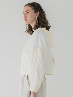 【コカ/COCA】のナイロンクロップドアウター 人気、トレンドファッション・服の通販 founy(ファニー) ファッション Fashion レディースファッション Fashion for Women アウター Coat / Outerwear Collection おすすめ Recommended / Our Picks シンプル Simple, Minimal スタイリッシュ Stylish, Fashionable セットアップ Set-Up, Coordinated Outfit ドローストリング Drawstring, Pull Cord ポケット Pocket, Pocket Detail リラックス Relax, Relaxed Fit ワイド Wide, Wide Fit 夏 Summer 春 Spring S/S・春夏 SS, Spring/Summer, Warm Season |ID:prp329100004508991