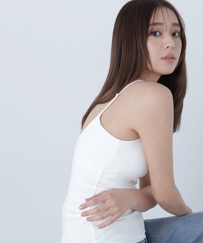【ナチュラル ビューティー ベーシック/NATURAL BEAUTY BASIC】のカップ付キャミソール インテリア・キッズ・メンズ・レディースファッション・服の通販 founy(ファニー) https://founy.com/ 雑誌掲載アイテム Magazine Items ファッション雑誌 Fashion Magazines オッジ Oggi ファッション Fashion レディースファッション WOMEN トップス・カットソー Tops/Tshirt キャミソール / ノースリーブ No Sleeves おすすめ Recommend インナー Inner カットソー Cut And Sew キャミソール Camisole トレンド Trend フロント Front 雑誌 Magazine |ID: prp329100004509923 ipo3291000000031998082