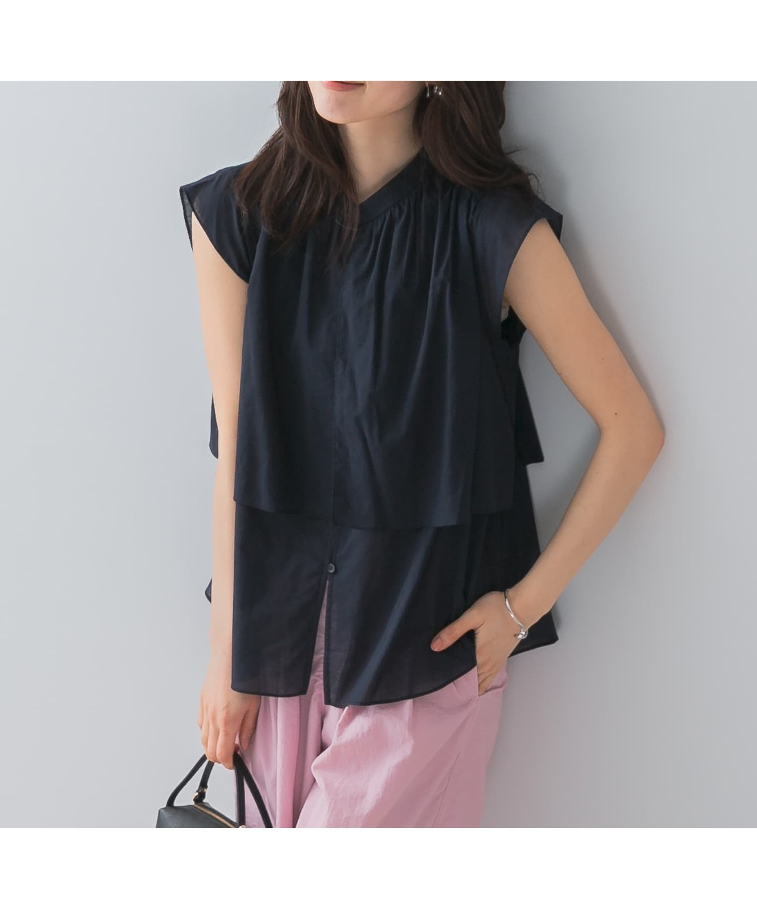 【アーバンリサーチ ロッソ/URBAN RESEARCH ROSSO】のF by ROSSO コットンボイルレイヤードブラウス インテリア・キッズ・メンズ・レディースファッション・服の通販 founy(ファニー) 　ファッション　Fashion　レディースファッション　Fashion for Women　トップス・カットソー　Cut & Sew Tops　シャツ・ブラウス・オフィスカジュアル　Elegant Blouses & Button-Ups　2025年　2025　2025春夏・S/S　Spring/Summer 2025 SS25　スリーブ　Sleeve, Long Sleeve / Short Sleeve　フレア　Flare, Flared　ベーシック　Basic, Essential　人気　Popular, Best Seller　夏　Summer　S/S・春夏　SS, Spring/Summer, Warm Season　NAVY|ID: prp329100004511215 ipo3291000000032988160