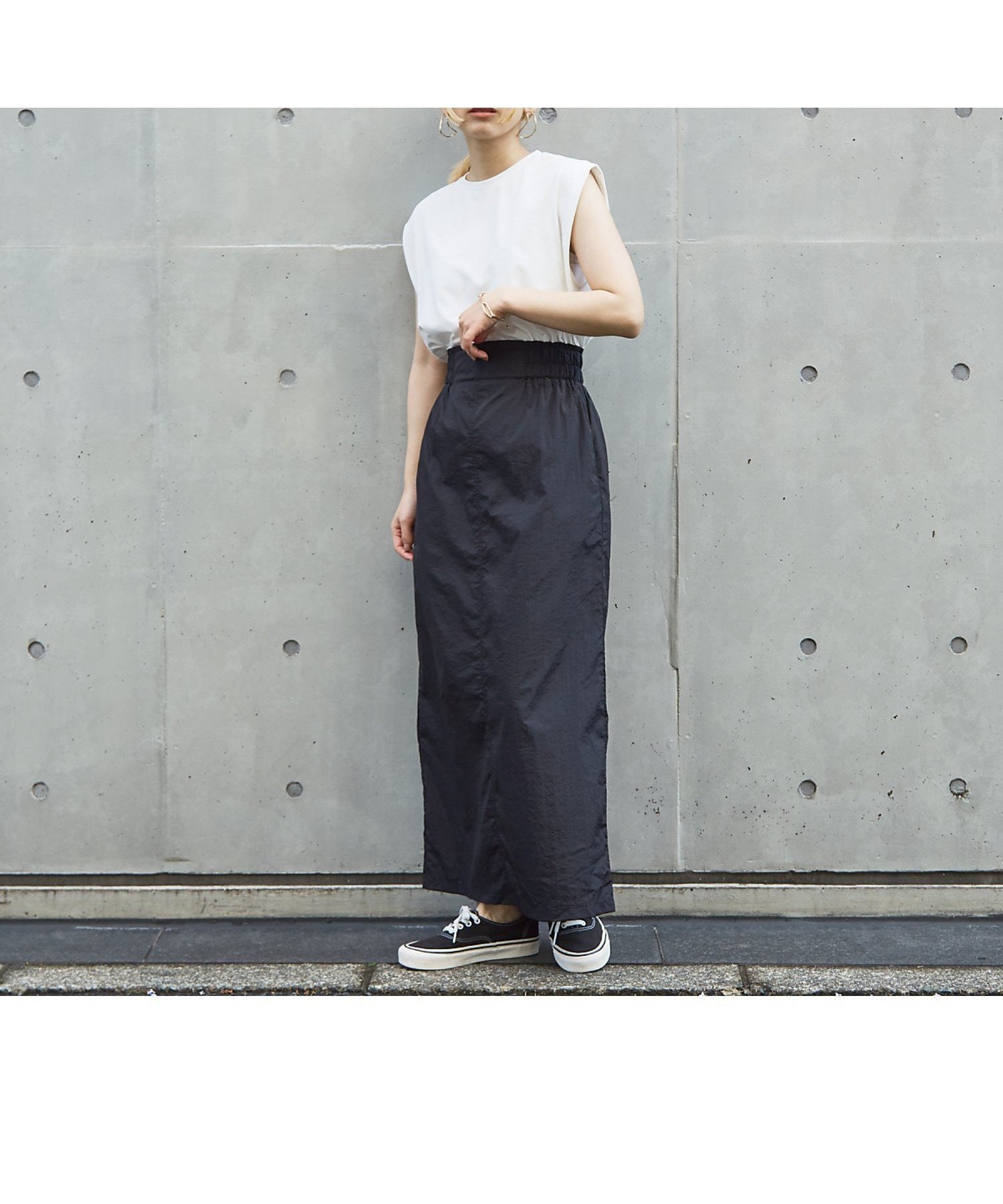 【ノミネ/NOMINE】のカットコンビ ワッシャー ワンピース インテリア・キッズ・メンズ・レディースファッション・服の通販 founy(ファニー) 　ファッション　Fashion　レディースファッション　Fashion for Women　ワンピース　Dresses　カットソー　Cut and Sewn Top　コンビ　Combo, Combination Style　ジャケット　Jacket, Outerwear　スリット　Slit, Slit Detail　ドッキング　Docking, Mixed Material　ノースリーブ　Sleeveless, No-Sleeve　ワッシャー　Washer, Crinkled Finish　ホワイト|ID: prp329100004512763 ipo3291000000033422808