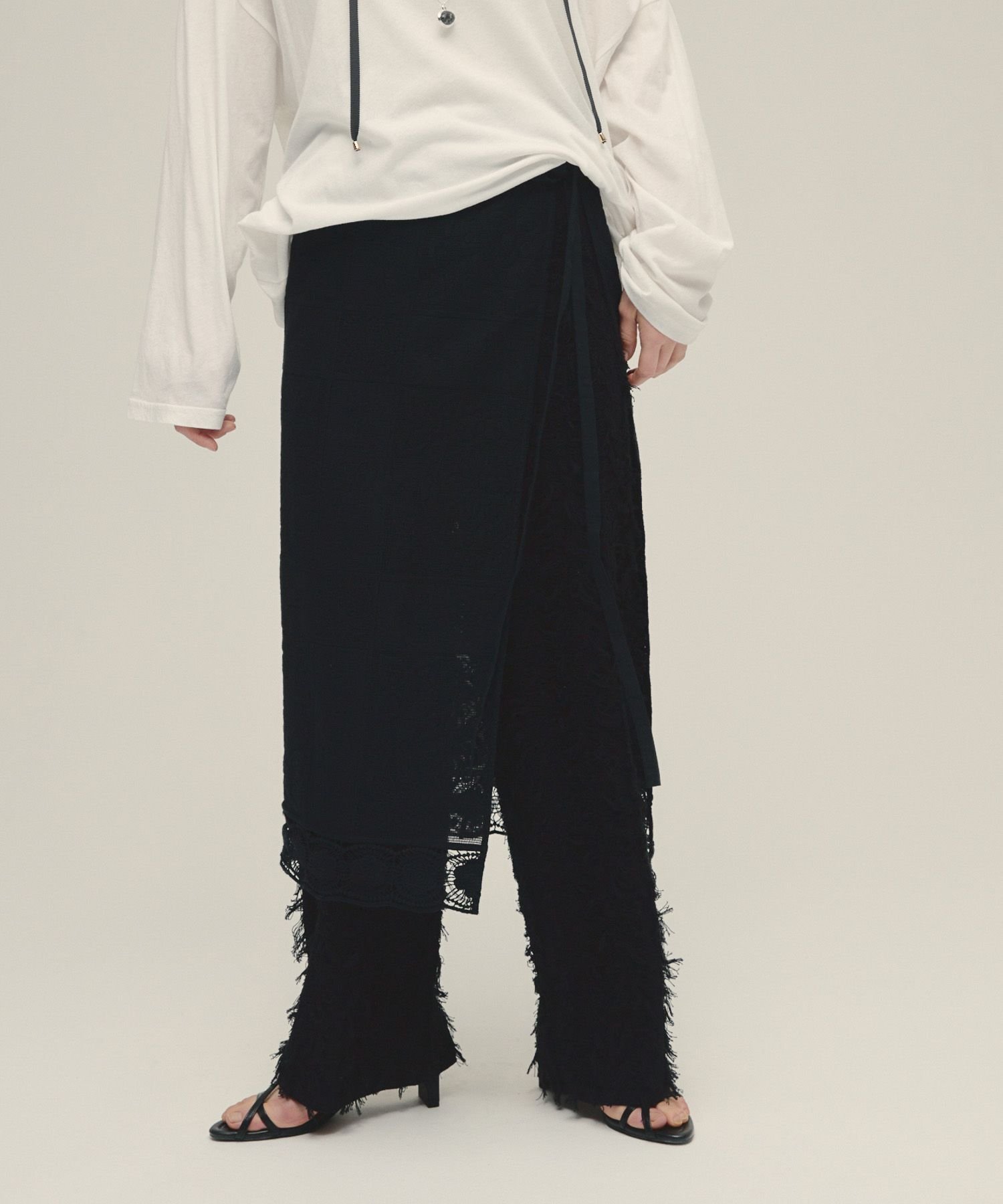 【ジーナシス/JEANASiS】のEmbroidery Lace Wrap Skirt インテリア・キッズ・メンズ・レディースファッション・服の通販 founy(ファニー) 　ファッション　Fashion　レディースファッション　WOMEN　スカート　Skirt　おすすめ　Recommend　ケミカル　Chemical　コンパクト　Compact　ボトム　Bottom　ラッセル　Russell　ラップ　Wrap　リボン　Ribbon　レース　Race　夏　Summer　ブラック|ID: prp329100004514245 ipo3291000000031893878
