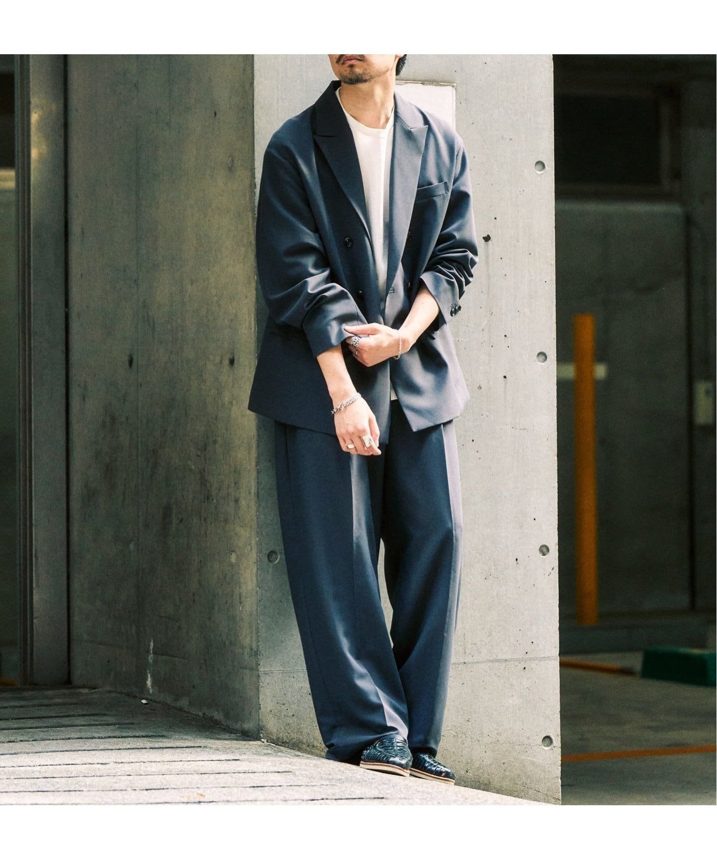 【フォーワンセブン バイ エディフィス/417 by EDIFICE / MEN】のT/Rトロピカル ダブル ワイドセットアップ インテリア・キッズ・メンズ・レディースファッション・服の通販 founy(ファニー) 　ファッション　Fashion　メンズファッション　MEN　セットアップ　Setup/Men　おすすめ　Recommend　インナー　Inner　シューズ　Shoes　ジャケット　Jacket　スニーカー　Sneakers　セットアップ　Set Up　ダブル　Double　ドレープ　Drape　モダン　Modern　リラックス　Relax　ワイド　Wide　エレガント 上品　Elegant　夏　Summer　春　Spring　S/S・春夏　Ss・Spring/Summer　グレー|ID: prp329100004514672 ipo3291000000031983942