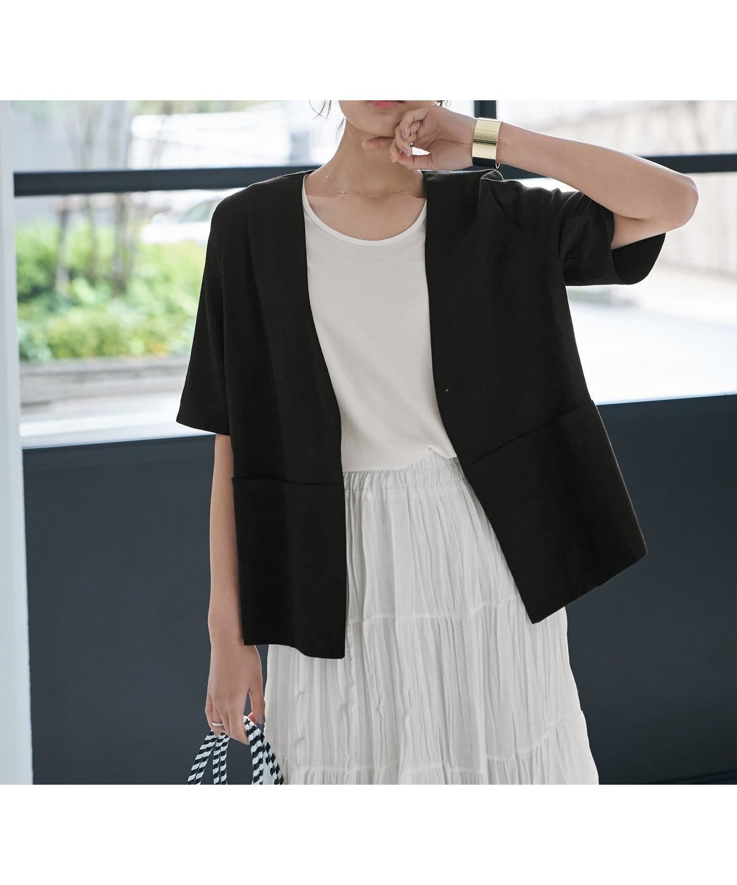 【スタイルデリ/STYLE DELI】の綿麻ノーカラー5分袖ジャケット インテリア・キッズ・メンズ・レディースファッション・服の通販 founy(ファニー) 　ファッション　Fashion　レディースファッション　WOMEN　アウター　Coat Outerwear　ジャケット　Jackets　サロペット　Overalls　ジャケット　Jacket　スタイリッシュ　Stylish　スリット　Slit　フォルム　Form　フロント　Front　ポケット　Pocket　半袖　Short Sleeve　夏　Summer　ブラック|ID: prp329100004514877 ipo3291000000031899133