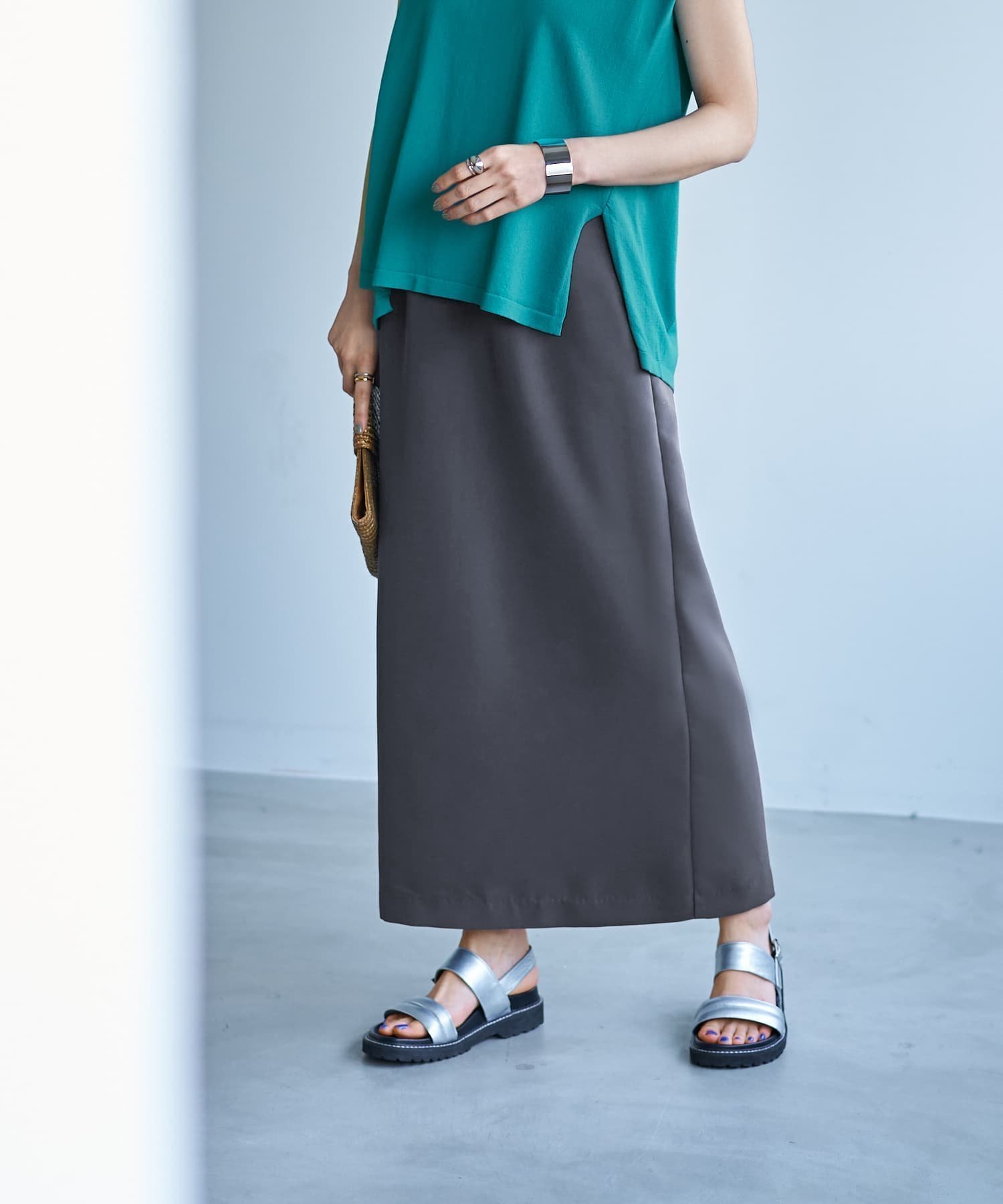 【スタイルデリ/STYLE DELI】の伸縮するマキシ丈ナロースカート インテリア・キッズ・メンズ・レディースファッション・服の通販 founy(ファニー) 　ファッション　Fashion　レディースファッション　WOMEN　スカート　Skirt　春　Spring　秋　Autumn/Fall　シフォン　Chiffon　シンプル　Simple　ジャケット　Jacket　スタイリッシュ　Stylish　スニーカー　Sneakers　スマート　Smart　スーツ　Suit　タイツ　Tights　フィット　Fit　フォルム　Form　ペチコート　Petticoat　ペンシル　Pencil　防寒　Cold Protection　マキシ　Maxi　夏　Summer　エレガント 上品　Elegant　チャコール|ID: prp329100004515511 ipo3291000000031905678