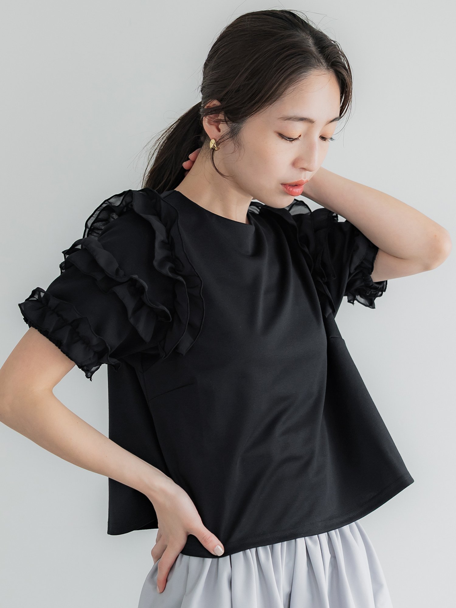【コカ/COCA】の袖フリル半袖トップス インテリア・キッズ・メンズ・レディースファッション・服の通販 founy(ファニー) 　ファッション　Fashion　レディースファッション　WOMEN　トップス・カットソー　Tops/Tshirt　フリル　Frills　半袖　Short Sleeve　Black|ID: prp329100004515767 ipo3291000000031910106