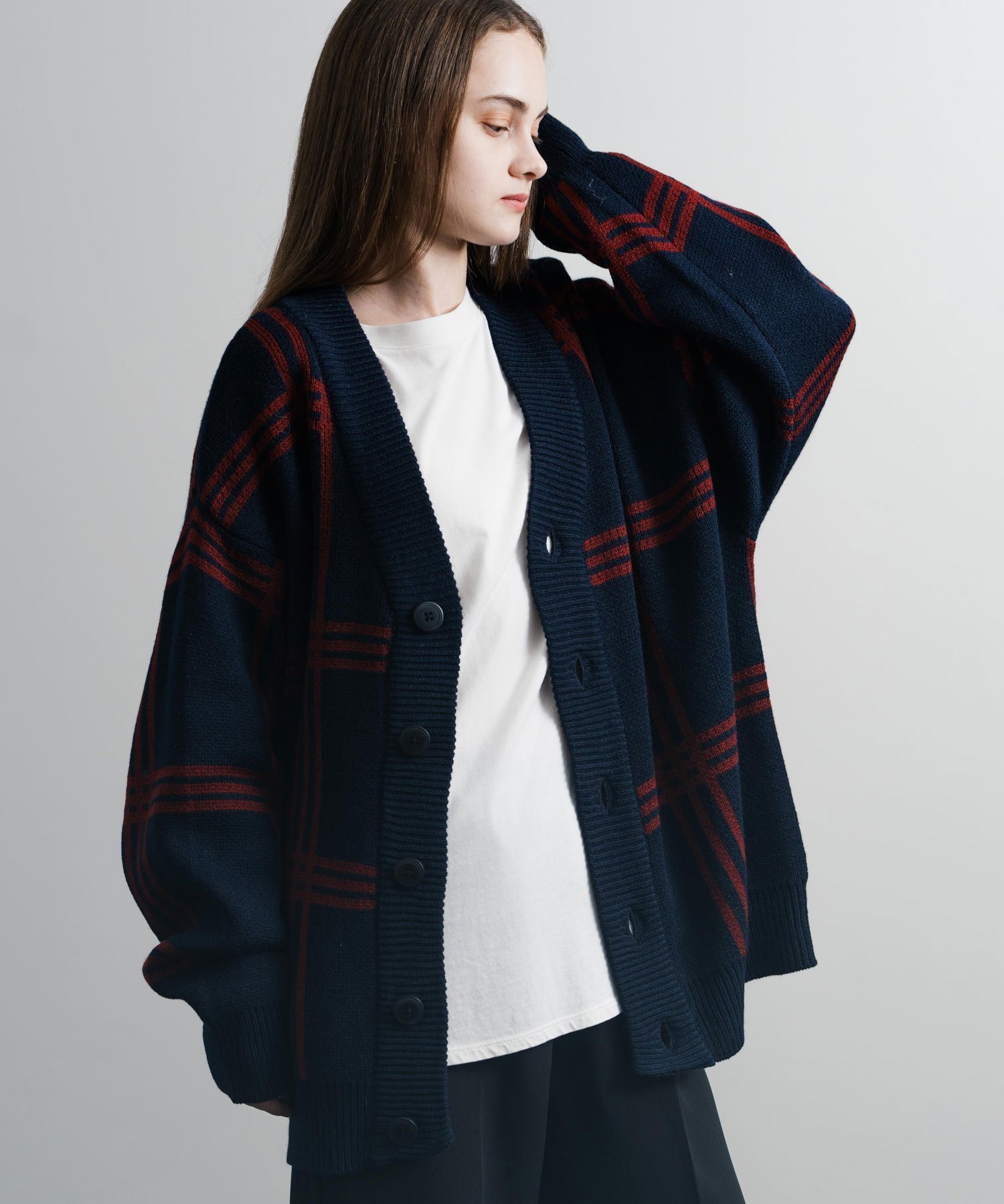 【ロッキーモンロー/Rocky Monroe】のオーバーサイズ 総柄Vネックニットカーディガン インテリア・キッズ・メンズ・レディースファッション・服の通販 founy(ファニー) 　ファッション　Fashion　レディースファッション　WOMEN　トップス・カットソー　Tops/Tshirt　ニット　Knit Tops　カーディガン　Cardigans　Vネック　V-Neck　おすすめ　Recommend　チェック　Check　ブロッキング　Blocking　リラックス　Relax　B-8.ネイビー|ID: prp329100004515942 ipo3291000000031998376