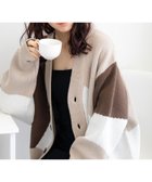 【ロッキーモンロー/Rocky Monroe】のオーバーサイズ 総柄Vネックニットカーディガン 人気、トレンドファッション・服の通販 founy(ファニー) ファッション Fashion レディースファッション WOMEN トップス・カットソー Tops/Tshirt ニット Knit Tops カーディガン Cardigans Vネック V-Neck おすすめ Recommend チェック Check ブロッキング Blocking リラックス Relax thumbnail D-3.グレージュ|ID: prp329100004515942 ipo3291000000031998382