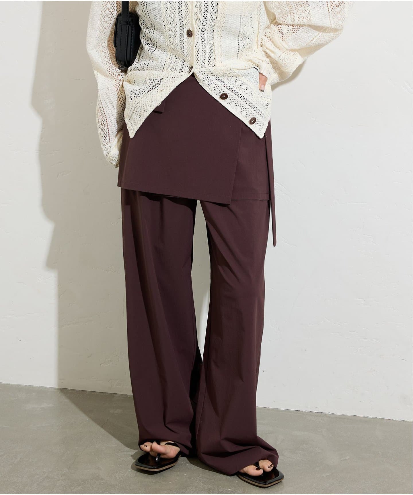 【ジャーナルスタンダード/JOURNAL STANDARD】の【 FUNCTION】【接触冷感/撥水】ナイロンストレッチレイヤードパンツ インテリア・キッズ・メンズ・レディースファッション・服の通販 founy(ファニー) 　ファッション　Fashion　レディースファッション　WOMEN　パンツ　Pants　2025年　2025　2025春夏・S/S　Ss,Spring/Summer,2025　ストレッチ　Stretch　スポーティ　Sporty　トレンド　Trend　ボルドー|ID: prp329100004516449 ipo3291000000031917461