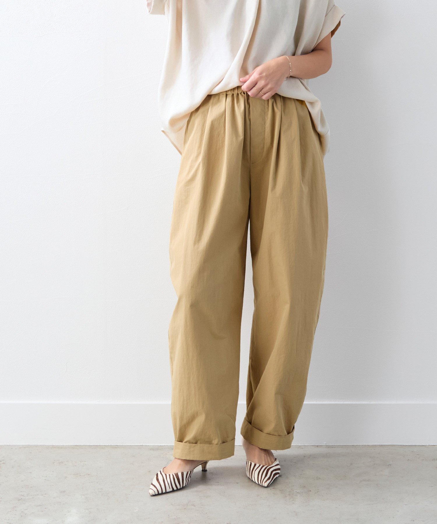 【マイカ ディール/MICA & DEAL】のコクーンイージーパンツ セットアップ対応 インテリア・キッズ・メンズ・レディースファッション・服の通販 founy(ファニー) 　ファッション　Fashion　レディースファッション　WOMEN　セットアップ　Setup　パンツ　Pants　おすすめ　Recommend　ショート　Short　セットアップ　Set Up　タイプライター　Typewriter　タンブラー　Tumbler　夏　Summer　BEIGE|ID: prp329100004516455 ipo3291000000031917519