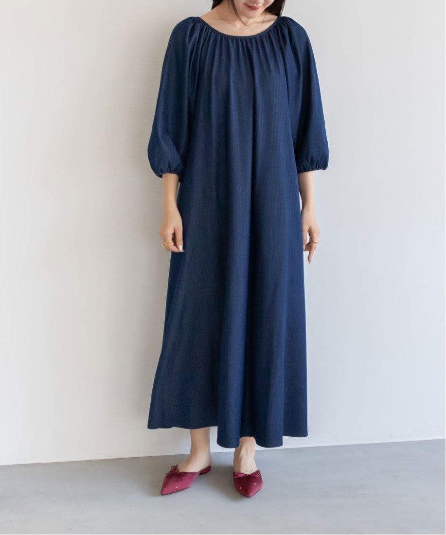 【ランダ/RANDA】のデニム風フレアワンピース インテリア・キッズ・メンズ・レディースファッション・服の通販 founy(ファニー) 　ファッション　Fashion　レディースファッション　WOMEN　ワンピース　Dress　2023年　2023　2023春夏・S/S　Ss,Spring/Summer,2023　デニム　Denim　フェミニン　Feminine　フレア　Flare　ヘリンボーン　Herringbone　INDIGO|ID: prp329100004516541 ipo3291000000031918058