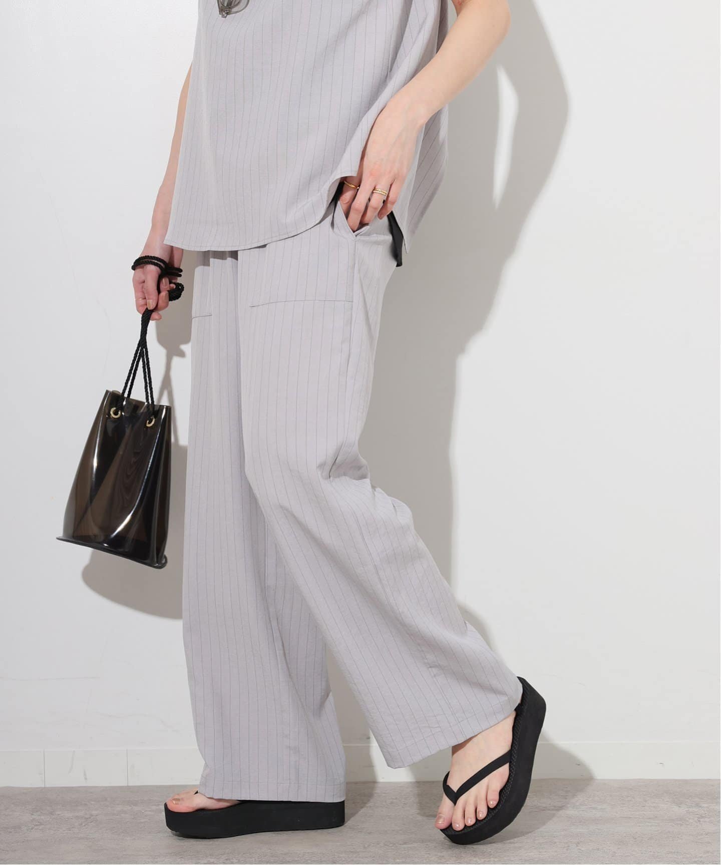 【ジャーナルスタンダード レリューム/JOURNAL STANDARD relume】のタンブラーブッチャーイージーパンツ インテリア・キッズ・メンズ・レディースファッション・服の通販 founy(ファニー) 　ファッション　Fashion　レディースファッション　WOMEN　パンツ　Pants　2025年　2025　2025春夏・S/S　Ss,Spring/Summer,2025　シンプル　Simple　ストライプ　Stripe　夏　Summer　春　Spring　S/S・春夏　Ss・Spring/Summer　グレーC|ID: prp329100004516659 ipo3291000000032199855