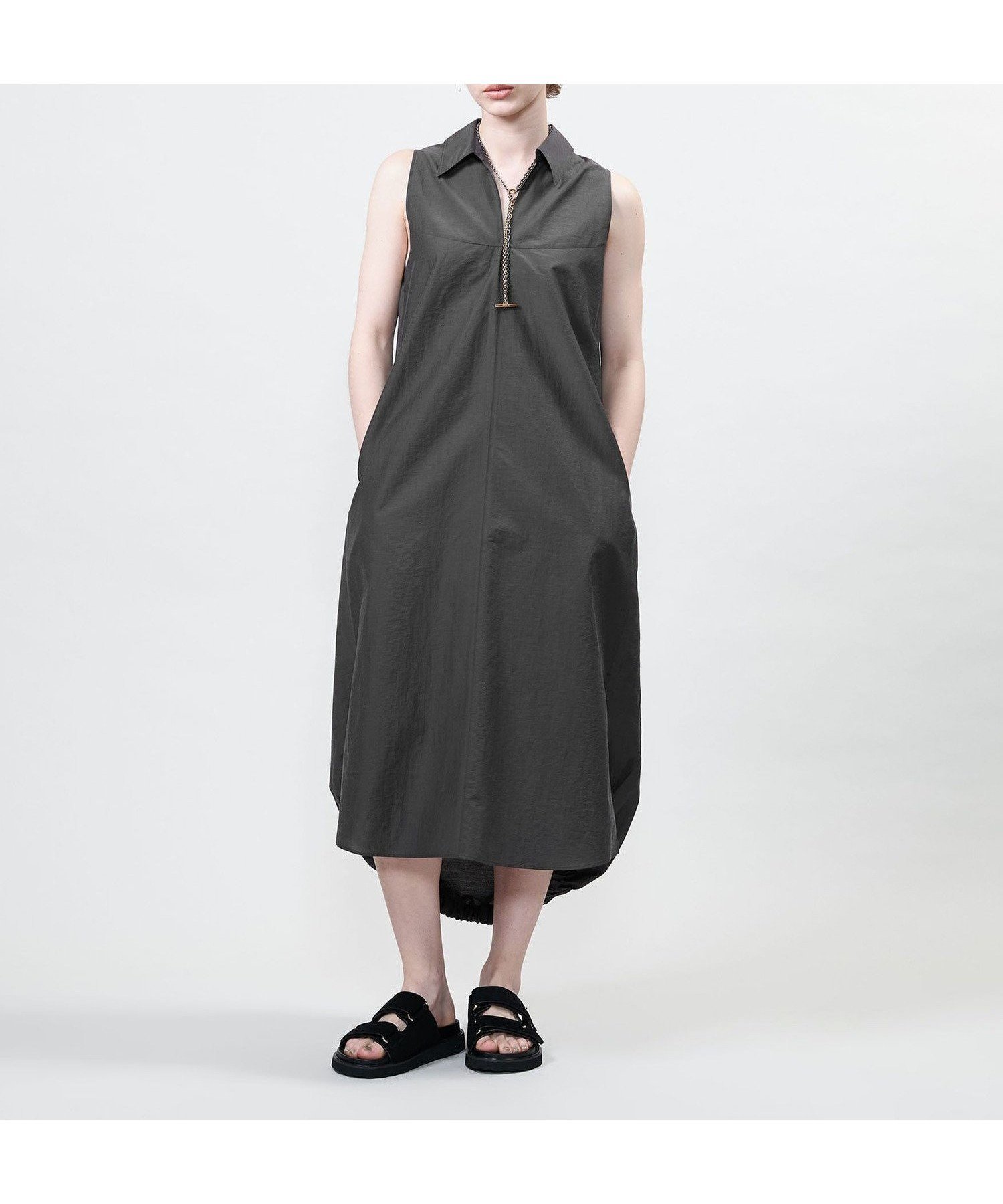 【ユナイテッドアローズ/UNITED ARROWS】のASTRAET バックスソギャザー スキッパー ワンピース インテリア・キッズ・メンズ・レディースファッション・服の通販 founy(ファニー) 　ファッション　Fashion　レディースファッション　WOMEN　ワンピース　Dress　おすすめ　Recommend　ギャザー　Gather　シューズ　Shoes　ジャケット　Jacket　スキッパー　Skipper　ノースリーブ　No Sleeve　フラット　Flat　ブルゾン　Blouson　DK.GRAY|ID: prp329100004516686 ipo3291000000031918993