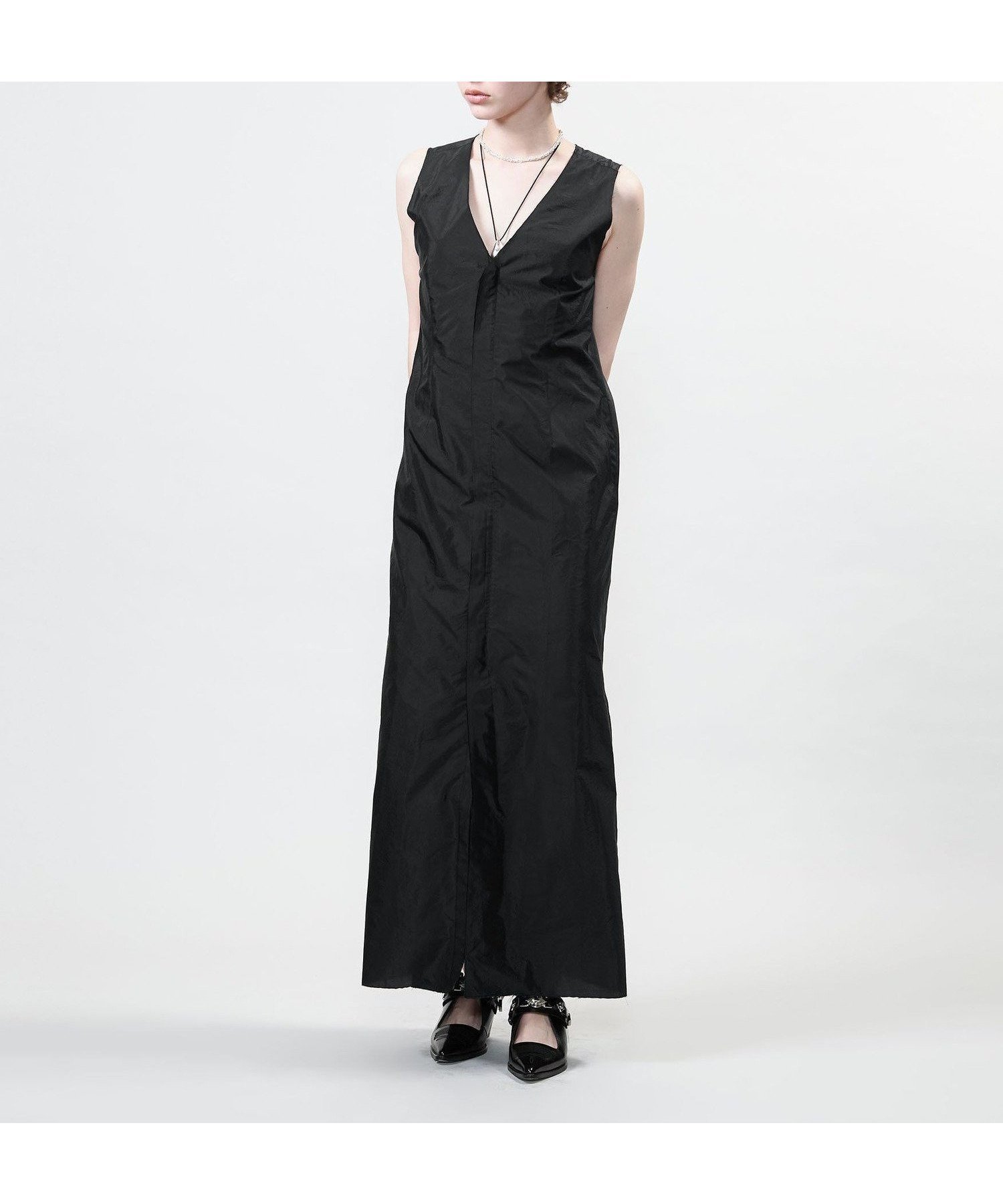 【ユナイテッドアローズ/UNITED ARROWS】のASTRAET フロントジップ Vネック ノースリーブワンピース インテリア・キッズ・メンズ・レディースファッション・服の通販 founy(ファニー) 　ファッション　Fashion　レディースファッション　WOMEN　ワンピース　Dress　おすすめ　Recommend　ウォッシュ　Wash　タフタ　Taffeta　タンク　Tank　タンブラー　Tumbler　ノースリーブ　No Sleeve　エレガント 上品　Elegant　BLACK|ID: prp329100004516690 ipo3291000000031919030