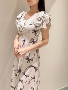 【スナイデル/SNIDEL】の【00サイズあり】Sustainableリボンプリントワンピース PBEG[036]|ID:prp329100004516732