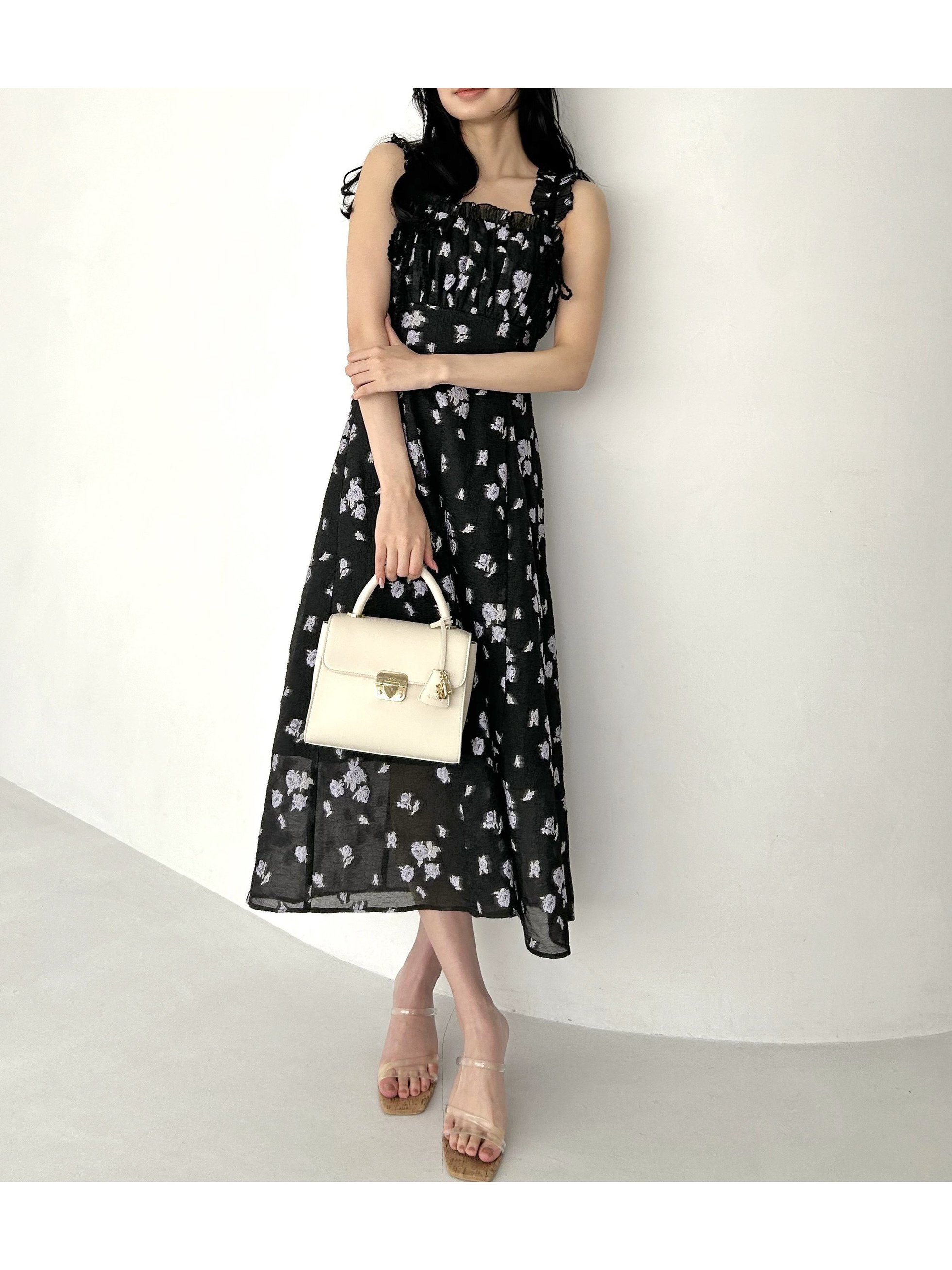 【スナイデル/SNIDEL】のブレードリボンジャガードワンピース インテリア・キッズ・メンズ・レディースファッション・服の通販 founy(ファニー) 　ファッション　Fashion　レディースファッション　Ladies' Fashion Online　ワンピース　Dress　イエロー　Yellow　ウェーブ　Wave　ギャザー　Gather　クラシカル　Classical　コルセット　Corset　シアー　Sheer　シャーリング　Shirring　ストレート　Straight　パープル　Purple　フィット　Fit　フリル　Frills　フロント　Front　ブレード　Blade　リボン　Ribbon　ロマンティック　Romantic　おすすめ　Recommend　BLK[009]|ID: prp329100004516746 ipo3291000000032622441