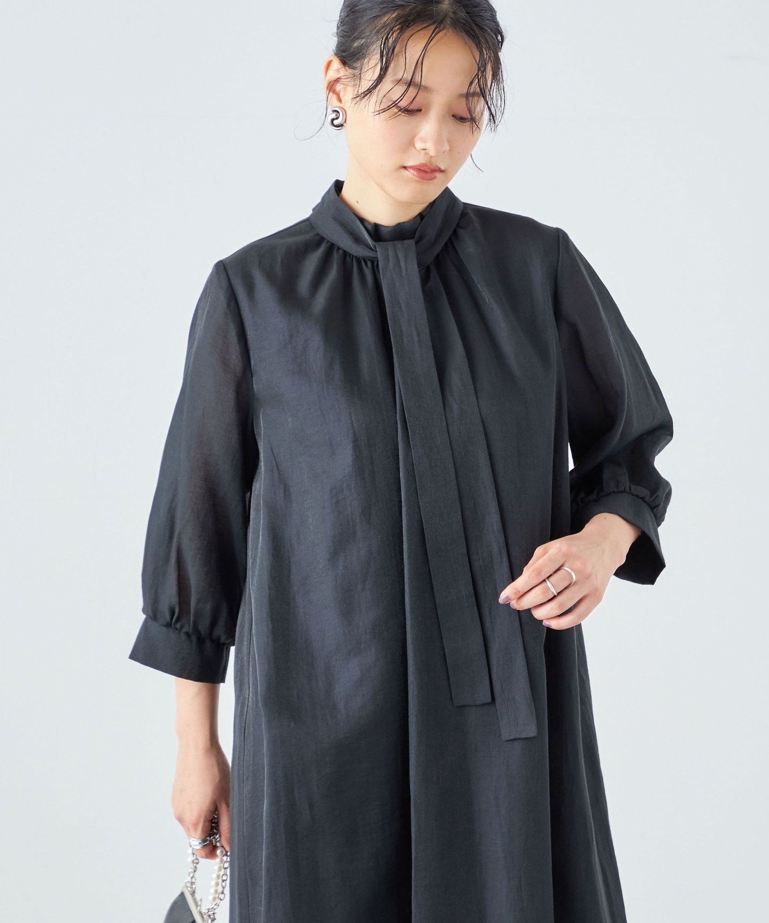 【シップス フォー ウィメン/SHIPS】の結婚式・パーティ 【SHIPS別注】kaene 2WAY ボウタイ ロング ワンピース インテリア・キッズ・メンズ・レディースファッション・服の通販 founy(ファニー) 　ファッション　Fashion　レディースファッション　WOMEN　ワンピース　Dress　オレンジ　Orange　カフス　Cuffs　シャンブレー　Chambray　トレンド　Trend　ドレス　Dress　パイピング　Piping　パーティ　Party　フロント　Front　別注　Special Order　リボン　Ribbon　リラックス　Relax　ロング　Long　おすすめ　Recommend　エレガント 上品　Elegant　結婚式　Wedding Ceremony　ブラック|ID: prp329100004517107 ipo3291000000031997465