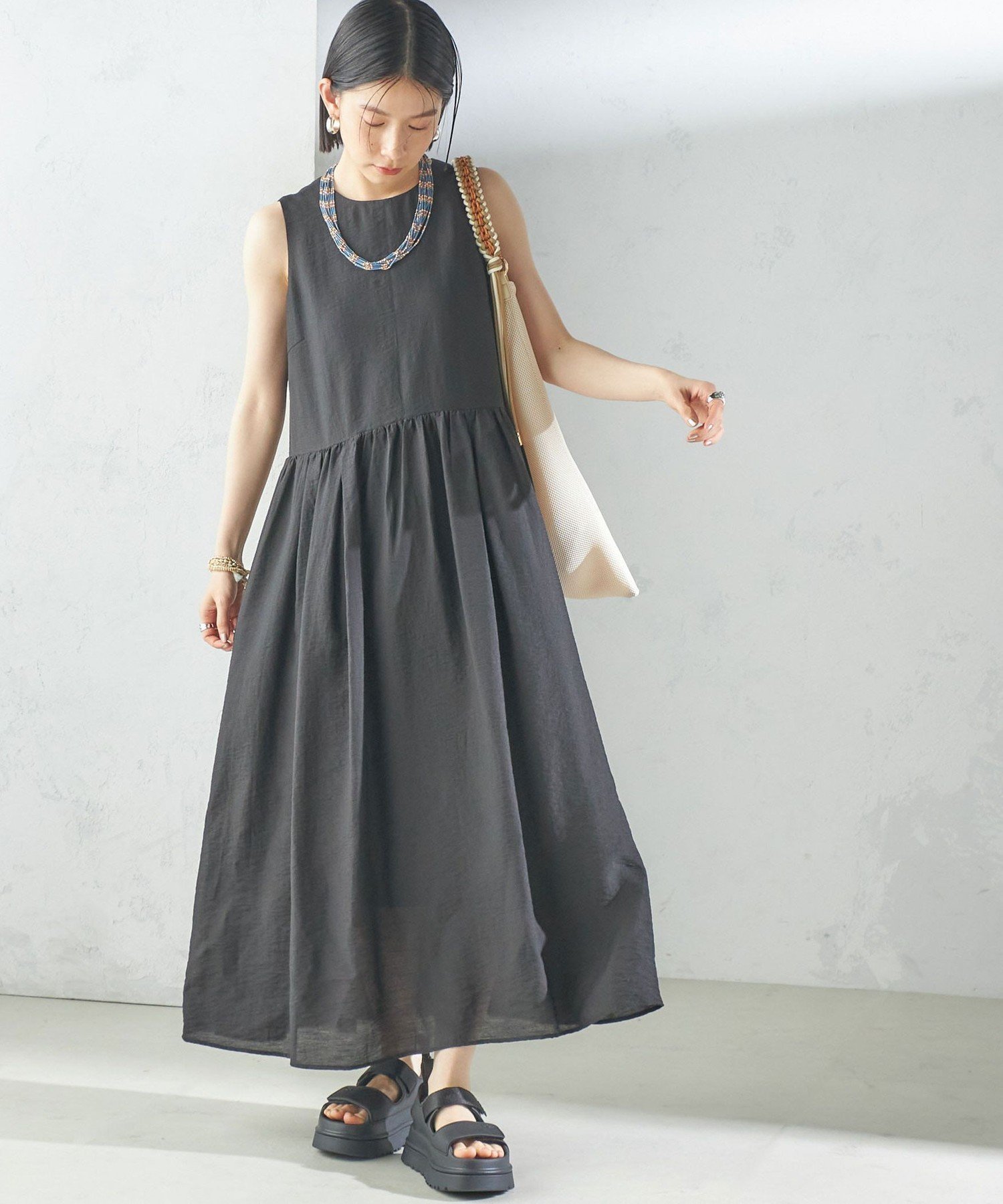 【シップス フォー ウィメン/SHIPS】の手洗い可能 シルク混 シアー ノースリーブ ワンピース 人気、トレンドファッション・服の通販 founy(ファニー) 　ファッション　Fashion　レディースファッション　WOMEN　ワンピース　Dress　2025年　2025　2025春夏・S/S　Ss,Spring/Summer,2025　ギャザー　Gather　サンダル　Sandals　シアー　Sheer　シューズ　Shoes　シルク　Silk　シンプル　Simple　ジャケット　Jacket　スニーカー　Sneakers　デコルテ　Decolletage　ノースリーブ　No Sleeve　フラット　Flat　ロング　Long　 other-1|ID: prp329100004517680 ipo3291000000031931356