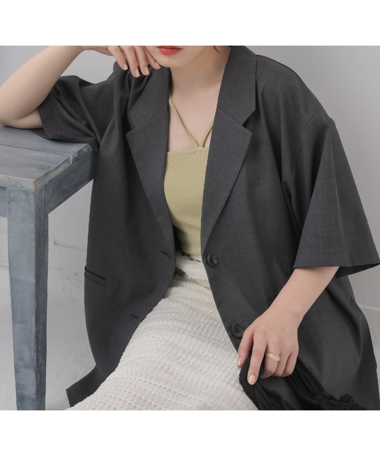 【レトロガール/RETRO GIRL】の半袖テーラードJK インテリア・キッズ・メンズ・レディースファッション・服の通販 founy(ファニー) 　ファッション　Fashion　レディースファッション　WOMEN　トップス・カットソー　Tops/Tshirt　おすすめ　Recommend　キャミ　Cami　サマー　Summer　ジャケット　Jacket　スラックス　Slacks　テーラード　Tailored　トレンド　Trend　ベーシック　Basic　ポケット　Pocket　ワイド　Wide　ワンポイント　One Point　半袖　Short Sleeve　夏　Summer　ダークグレー|ID: prp329100004517747 ipo3291000000032299449