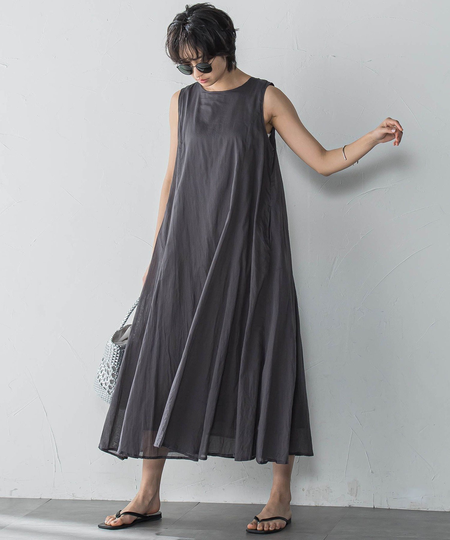 【メイソングレイ/MAYSON GREY】のコットンボイル2WAYエアリーフレアワンピース≪手洗い可能≫ インテリア・キッズ・メンズ・レディースファッション・服の通販 founy(ファニー) 　ファッション　Fashion　レディースファッション　WOMEN　ワンピース　Dress　インド　India　ギャザー　Gather　ジャケット　Jacket　フレア　Flare　ブルゾン　Blouson　チャコールグレー|ID: prp329100004517784 ipo3291000000031932375