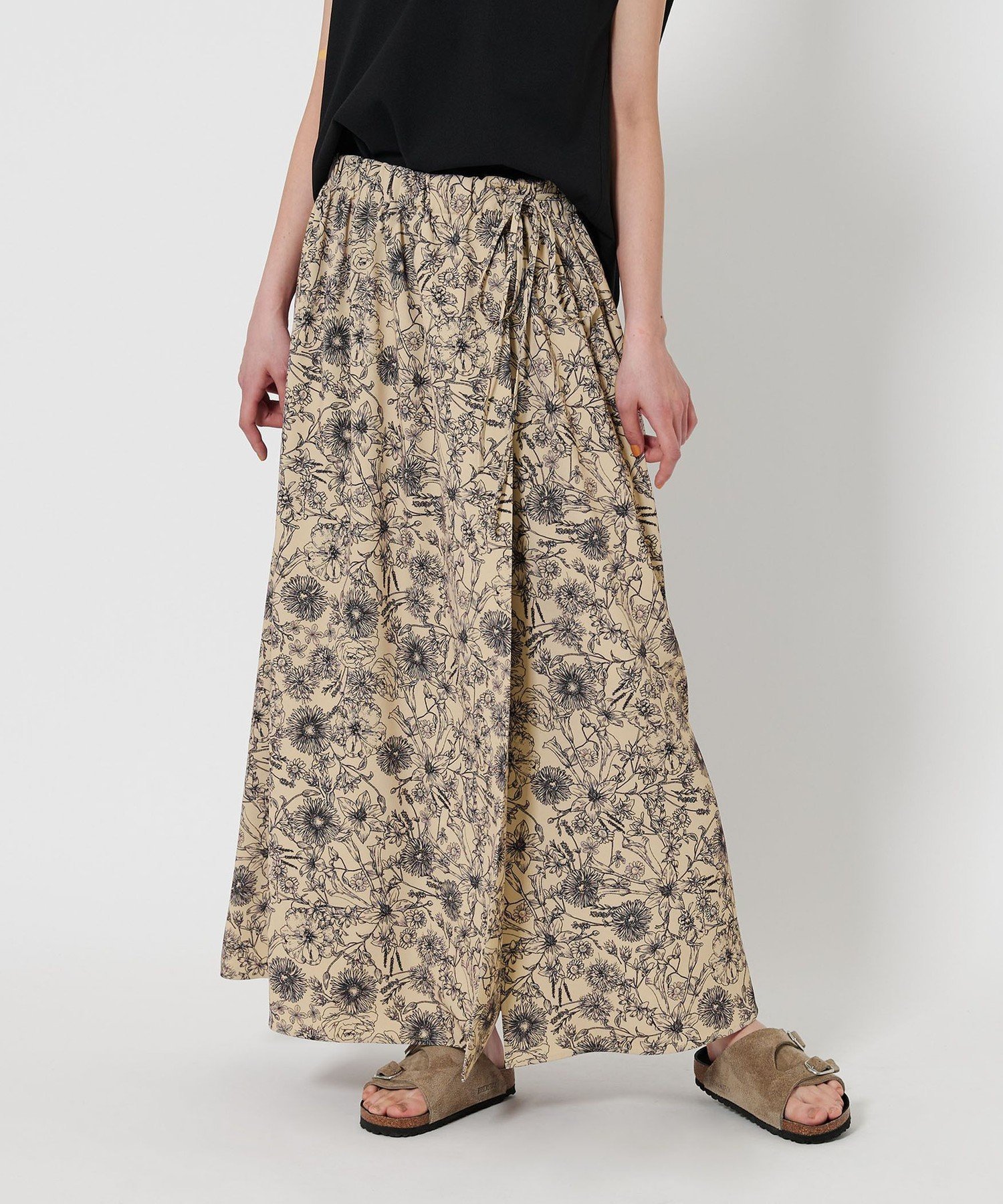 【ビューティ&ユース ユナイテッドアローズ/BEAUTY&YOUTH / UNITED ARROWS】の【WEB限定/日比谷花壇コラボアイテム】フラワープリント ギャザーマキシスカート -ウォッシャブル- 人気、トレンドファッション・服の通販 founy(ファニー) 　ファッション　Fashion　レディースファッション　WOMEN　スカート　Skirt　ウォッシャブル　Washable　カットソー　Cut And Sew　グラフィック　Graphic　サマー　Summer　シンプル　Simple　ジョーゼット　Georgette　スリット　Slit　タンク　Tank　ドレープ　Drape　フラワー　Flower　フロント　Front　プリント　Print　ベーシック　Basic　ラップ　Wrap　リボン　Ribbon　おすすめ　Recommend　夏　Summer　 other-1|ID: prp329100004518156 ipo3291000000031936531