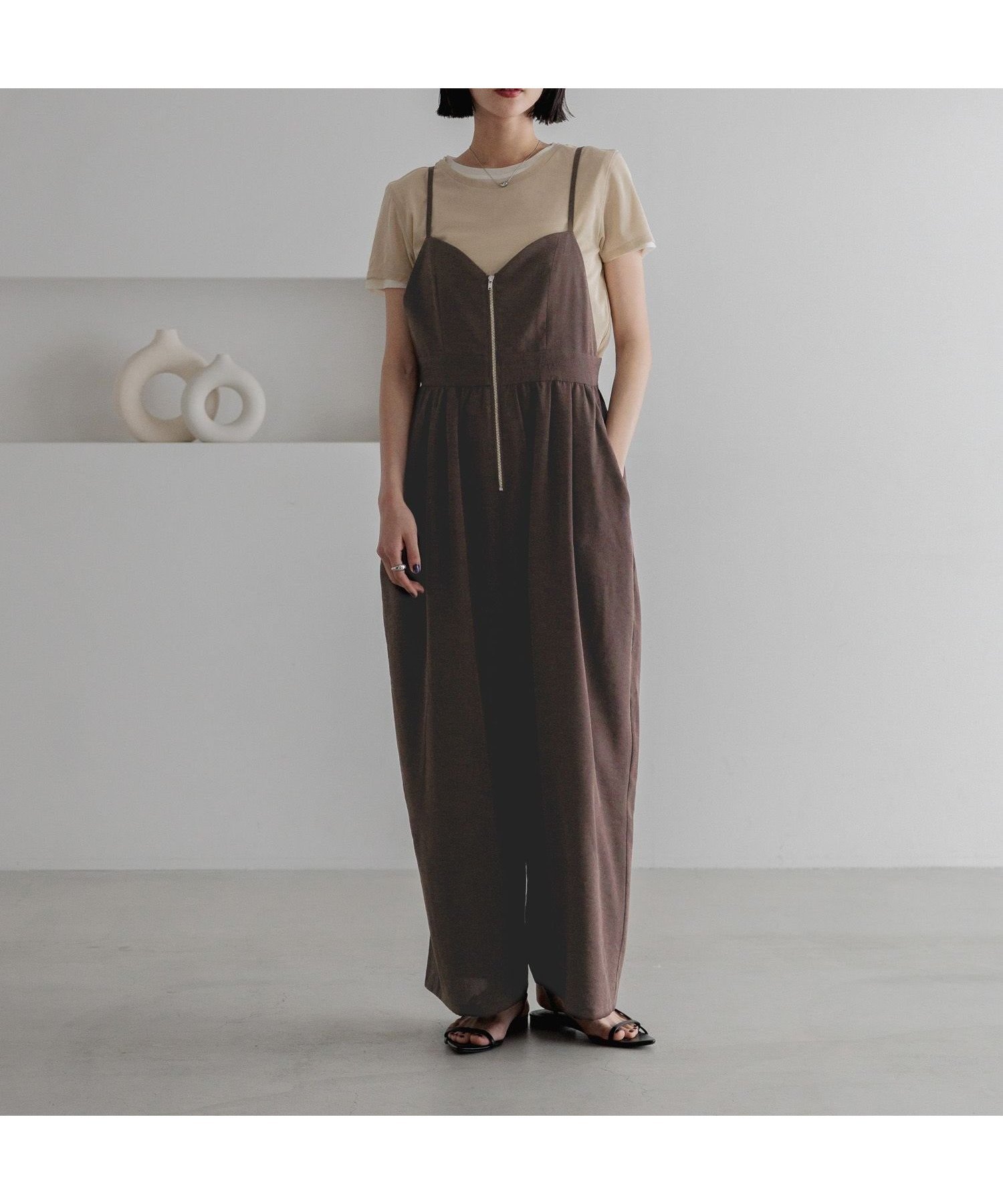 【ローリーズファーム/LOWRYS FARM】のコクーンZIPキャミサロペ 人気、トレンドファッション・服の通販 founy(ファニー) 　ファッション　Fashion　レディースファッション　Fashion for Women　トップス・カットソー　Cut & Sew Tops　キャミソール&ノースリーブ　Camisoles & Sleeveless Tops　インナー　Innerwear　コクーン　Cocoon, Cocoon Silhouette　トレンド　Trend, Trending Now　フロント　Front, Front Design　 other-1|ID: prp329100004518803 ipo3291000000032775459