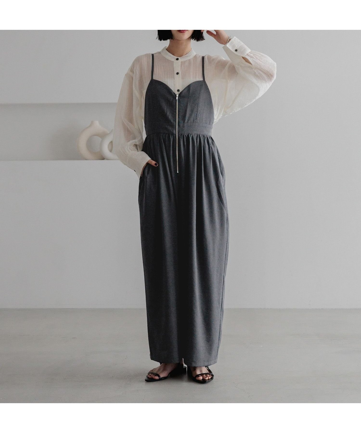 【ローリーズファーム/LOWRYS FARM】のコクーンZIPキャミサロペ インテリア・キッズ・メンズ・レディースファッション・服の通販 founy(ファニー) 　ファッション　Fashion　レディースファッション　Fashion for Women　トップス・カットソー　Cut & Sew Tops　キャミソール&ノースリーブ　Camisoles & Sleeveless Tops　インナー　Innerwear　コクーン　Cocoon, Cocoon Silhouette　トレンド　Trend, Trending Now　フロント　Front, Front Design　チャコール18|ID: prp329100004518803 ipo3291000000032775466