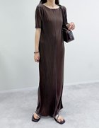 【リエディ/Re:EDIT】のプリーツメロー配色ワンピース 人気、トレンドファッション・服の通販 founy(ファニー) ファッション Fashion レディースファッション WOMEN ワンピース Dress サンダル Sandals シンプル Simple フィット Fit プリーツ Pleats thumbnail ブラウン|ID: prp329100004518819 ipo3291000000031942893