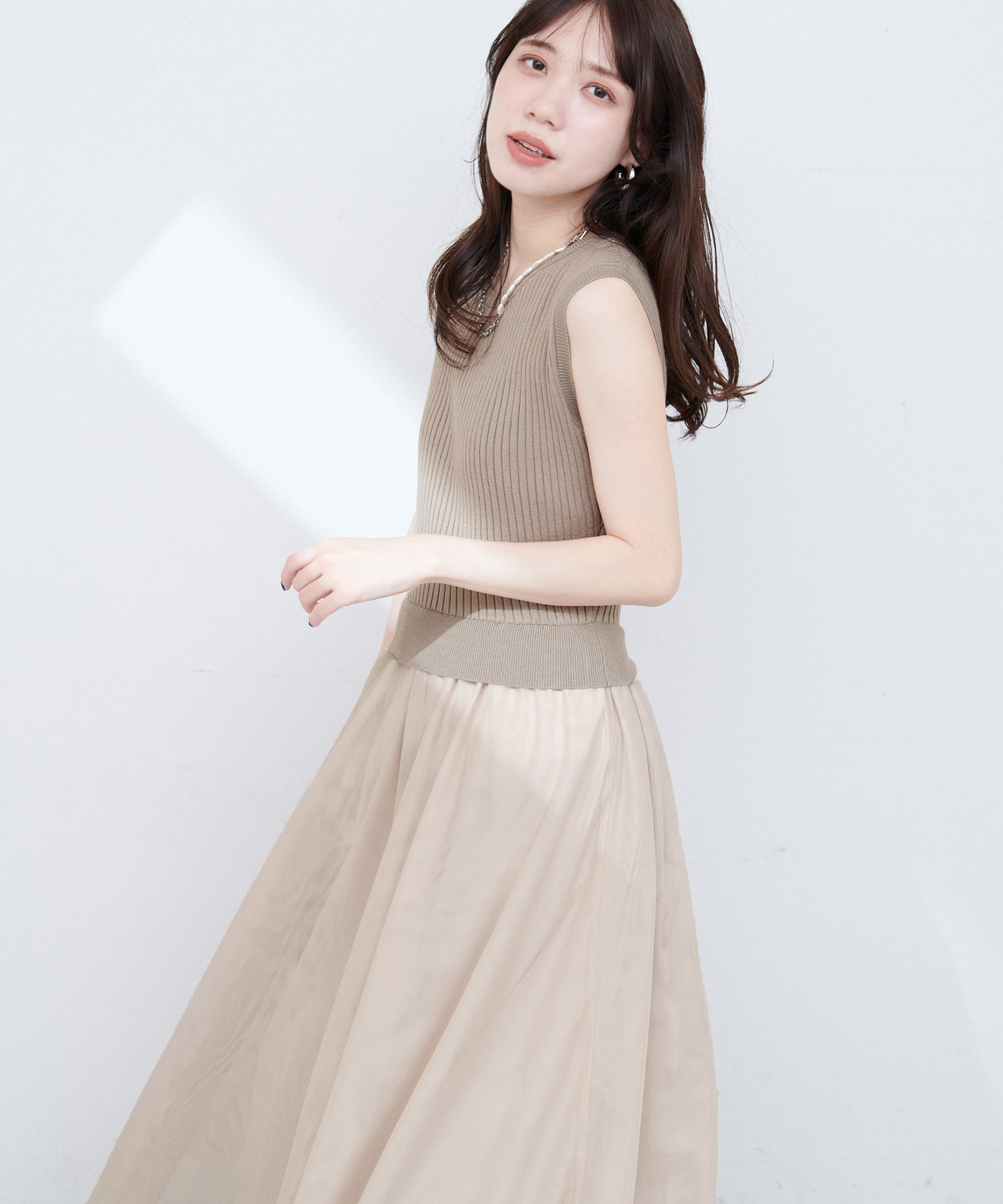 【ナチュラルクチュール/natural couture】のニット×チュールドッキングワンピース インテリア・キッズ・メンズ・レディースファッション・服の通販 founy(ファニー) 　ファッション　Fashion　レディースファッション　WOMEN　ワンピース　Dress　2025年　2025　2025春夏・S/S　Ss,Spring/Summer,2025　おすすめ　Recommend　カーディガン　Cardigan　サンダル　Sandals　ジャケット　Jacket　スニーカー　Sneakers　チュール　Tulle　ドッキング　Docking　フィット　Fit　フェミニン　Feminine　ポケット　Pocket　リブニット　Rib Knit　モカ|ID: prp329100004518928 ipo3291000000031943808