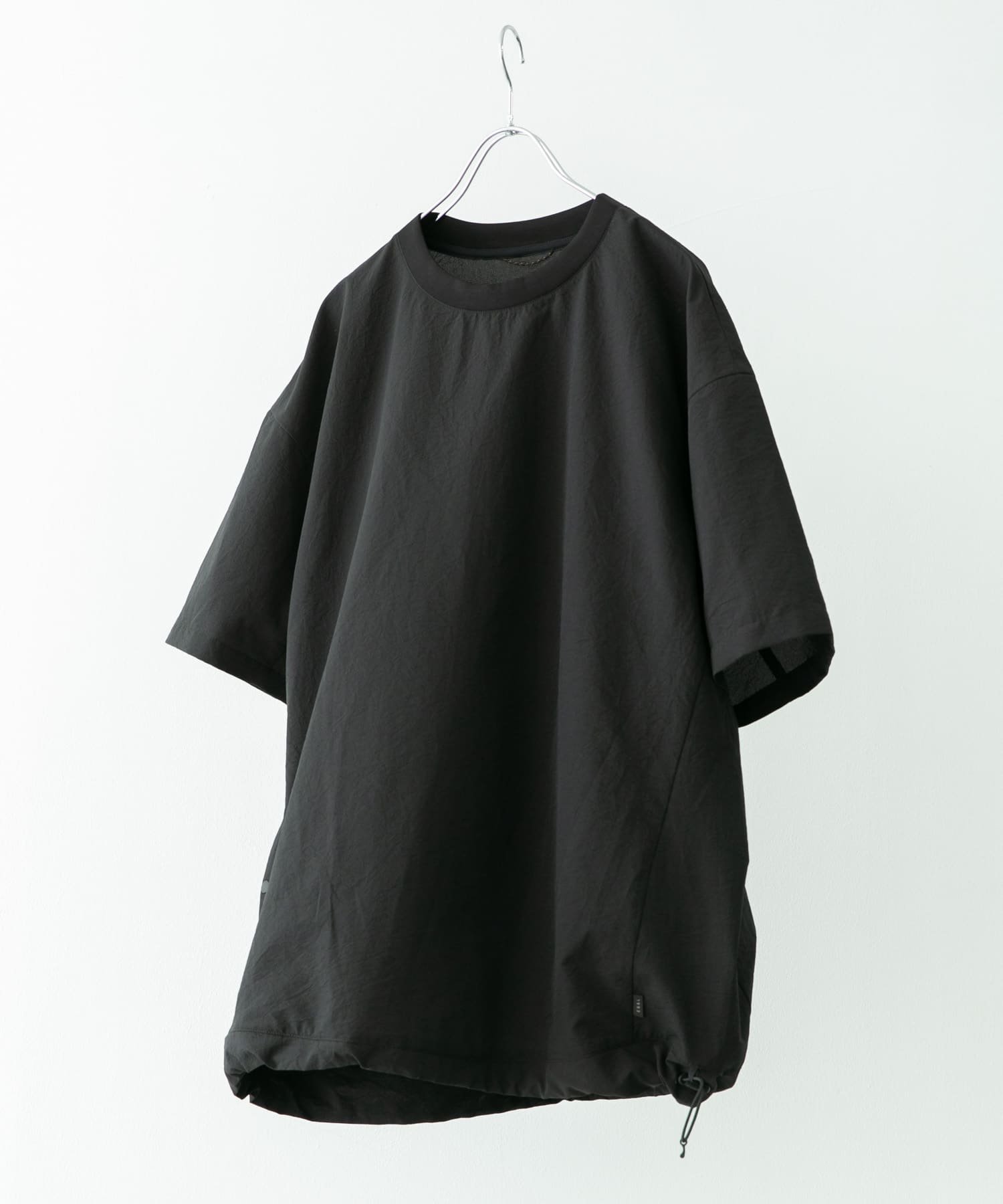 【アーバンリサーチ ドアーズ/URBAN RESEARCH DOORS / MEN】の『吸水速乾/軽量』DotAir SHORT-SLEEVE PULLOVER インテリア・キッズ・メンズ・レディースファッション・服の通販 founy(ファニー) 　ファッション　Fashion　メンズファッション　MEN　アウトドア　Outdoor　吸水　Water Absorption　軽量　Lightweight　ストレッチ　Stretch　スピンドル　Spindle　スポーツ　Sports　セットアップ　Set Up　パターン　Pattern　ポケット　Pocket　S/S・春夏　Ss・Spring/Summer　夏　Summer　旅行　Travel　2025年　2025　2025春夏・S/S　Ss,Spring/Summer,2025　ブラック|ID: prp329100004519340 ipo3291000000031947246