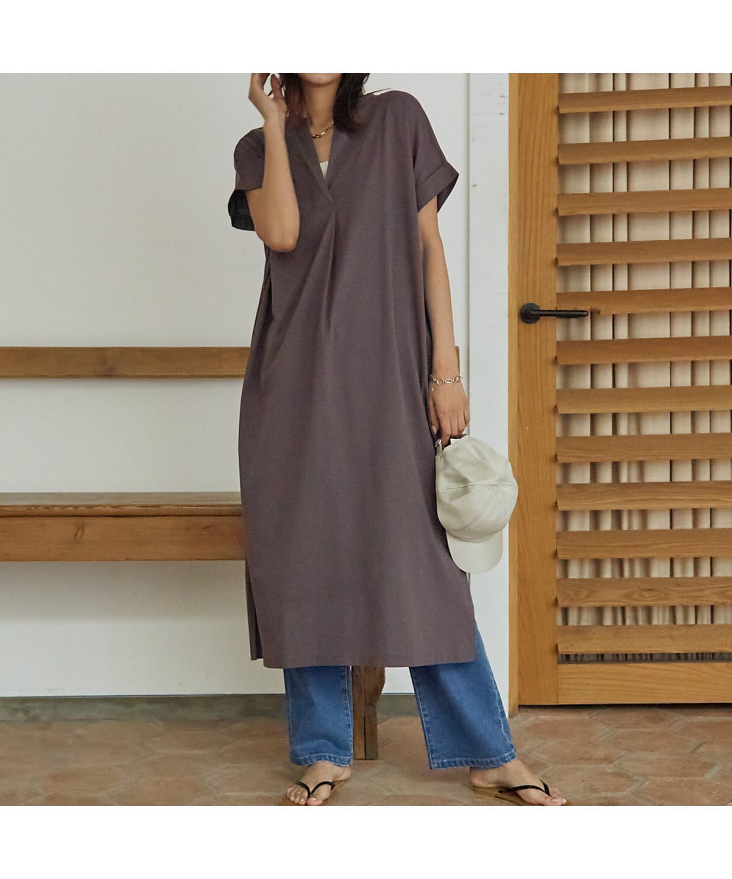 【アバハウスマヴィ/abahouse mavie】の【大人のいちまんワンピ】シルケット天竺スキッパーワンピース インテリア・キッズ・メンズ・レディースファッション・服の通販 founy(ファニー) 　ファッション　Fashion　レディースファッション　Ladies' Fashion Online　ワンピース　Dress　カットソー　Cut And Sew　シルケット　Mercerization　スキッパー　Skipper　スリット　Slit　ポケット　Pocket　人気　Popularity　チャコールグレー|ID: prp329100004519825 ipo3291000000032642267