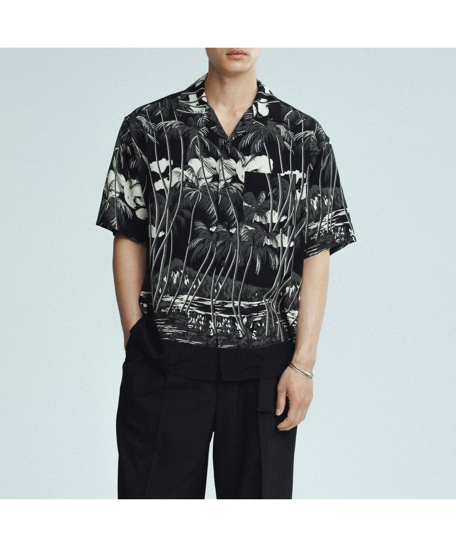 【アダムエロペ /ADAM ET ROPE' / MEN】の《BLACK/WHITE》ボックスシルエット プレミアム アロハ シャツ インテリア・キッズ・メンズ・レディースファッション・服の通販 founy(ファニー) 　ファッション　Fashion　メンズファッション　MEN　アロハ　Aloha　クラシック　Classic　サンダル　Sandals　ショーツ　Shorts　スラックス　Slacks　ダイヤモンド　Diamond　デニム　Denim　ドレープ　Drape　フラット　Flat　プレミアム　Premium　ボックス　Box　モノトーン　Monotone　リラックス　Relax　おすすめ　Recommend　夏　Summer　ブラック系(04)|ID: prp329100004520199 ipo3291000000031958691