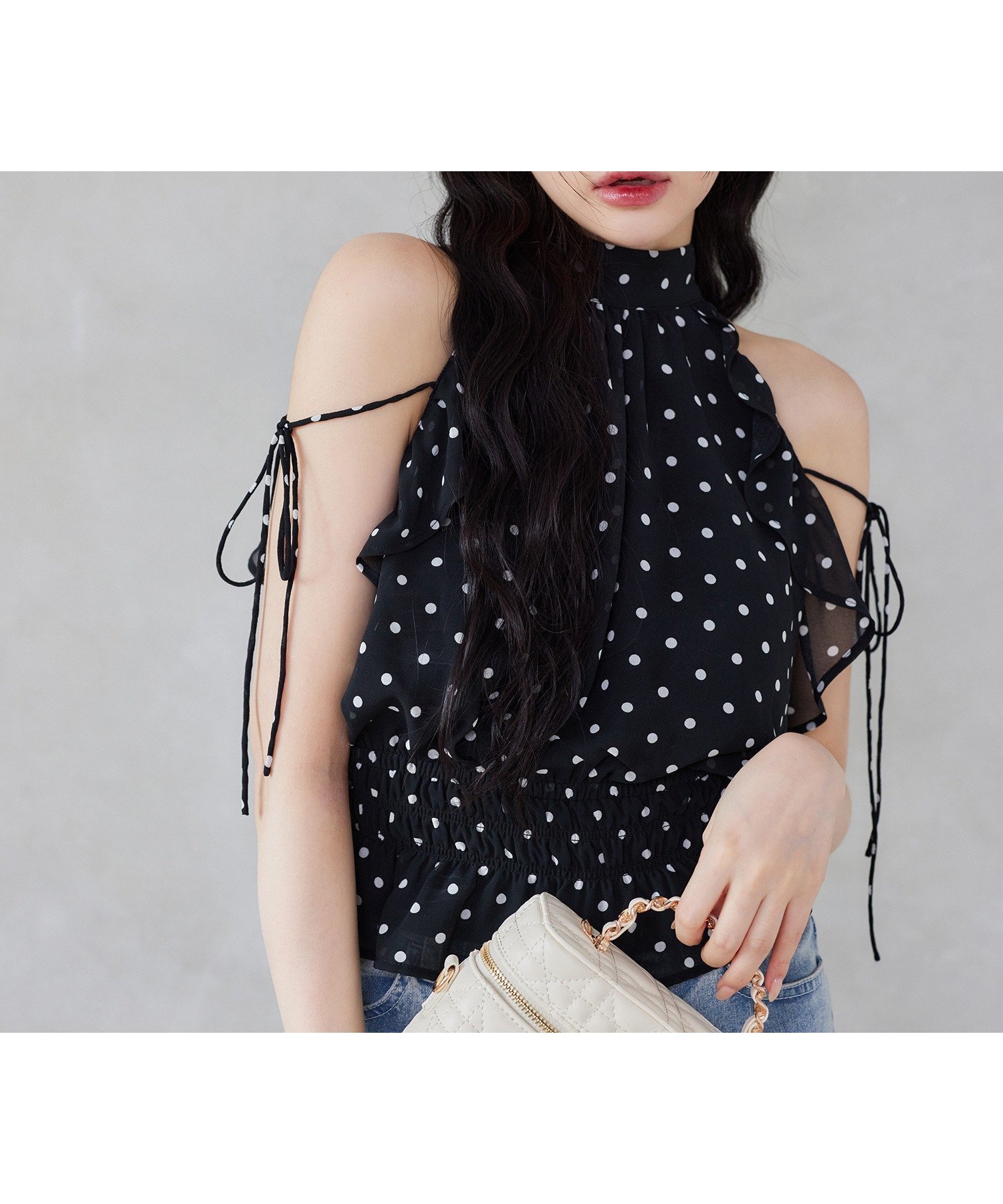 【ナイスクラップ/NICE CLAUP】のバックリボンアメスリブラウス インテリア・キッズ・メンズ・レディースファッション・服の通販 founy(ファニー) 　ファッション　Fashion　レディースファッション　Ladies' Fashion Online　トップス・カットソー　Tops/Tshirt　シャツ/ブラウス　Shirts/Blouses　2025年　2025　2025春夏・S/S　Ss,Spring/Summer,2025　おすすめ　Recommend　ガーリー　Girly　デニム　Denim　トレンド　Trend　ノースリーブ　No Sleeve　フェミニン　Feminine　フリル　Frills　ペプラム　Peplum　ミュール　Mule　リボン　Ribbon　夏　Summer　ドット|ID: prp329100004520908 ipo3291000000032626915