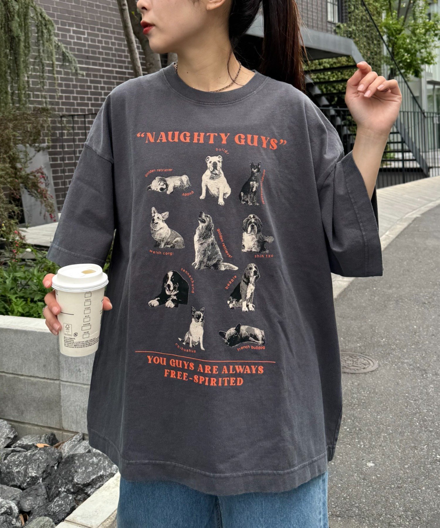 【チャオパニックティピー/CIAOPANIC TYPY】の【SOUNDS GOOOOD】パウダー加工プリント 刺繍TEE インテリア・キッズ・メンズ・レディースファッション・服の通販 founy(ファニー) 　ファッション　Fashion　レディースファッション　Fashion for Women　カリフォルニア　California, Cali Style　カーゴパンツ　Cargo Pants, Utility Pants　ガーリー　Girly, Feminine Style　シンプル　Simple, Minimal　スウェット / スエット　Sweatshirt, Sweatwear　デニム　Denim, Jeans Material　トレンド　Trend, Trending Now　パウダー　Powder, Soft Tone　プリント　Print, Printed Pattern　ミックス　Mix, Mixed Style　モノトーン　Monotone, Black and White　リアル　Real, Realistic　リラックス　Relax, Relaxed Fit　A/W・秋冬　Autumn/Winter　チャコールグレー|ID: prp329100004521834 ipo3291000000033699474