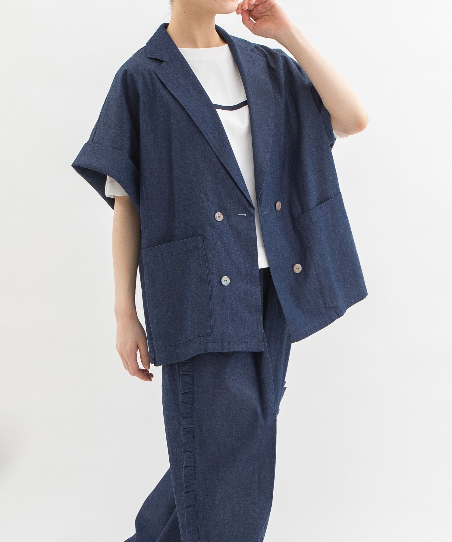 【プードゥドゥ/POU DOU DOU】のCloche半袖テーラードジャケット インテリア・キッズ・メンズ・レディースファッション・服の通販 founy(ファニー) 　ファッション　Fashion　レディースファッション　WOMEN　アウター　Coat Outerwear　ジャケット　Jackets　テーラードジャケット　Tailored Jackets　カフス　Cuffs　シンプル　Simple　ジャケット　Jacket　スマート　Smart　セットアップ　Set Up　ダブル　Double　バランス　Balance　フォルム　Form　半袖　Short Sleeve　マニッシュ　Mannish　リラックス　Relax　ワイド　Wide　おすすめ　Recommend　夏　Summer　インディゴ|ID: prp329100004522043 ipo3291000000031984539
