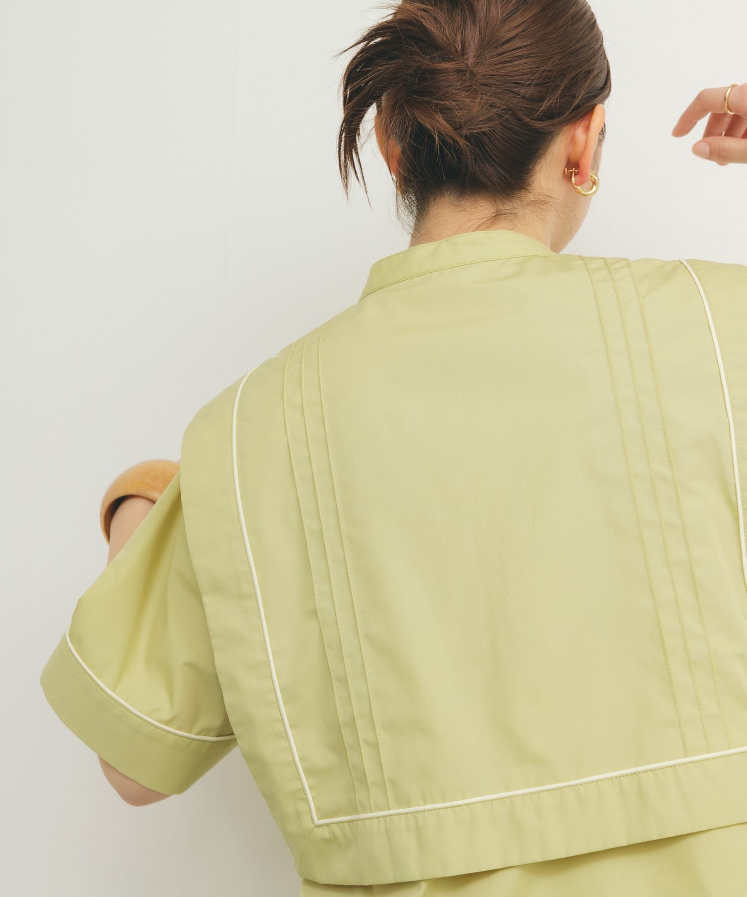 【ケービーエフ/KBF / URBAN RESEARCH】のパイピングレイヤードシャツ インテリア・キッズ・メンズ・レディースファッション・服の通販 founy(ファニー) 　ファッション　Fashion　レディースファッション　WOMEN　トップス・カットソー　Tops/Tshirt　シャツ/ブラウス　Shirts/Blouses　2025年　2025　2025春夏・S/S　Ss,Spring/Summer,2025　サテン　Satin　スラックス　Slacks　デニム　Denim　夏　Summer　S/S・春夏　Ss・Spring/Summer　STRAW|ID: prp329100004522154 ipo3291000000031986414