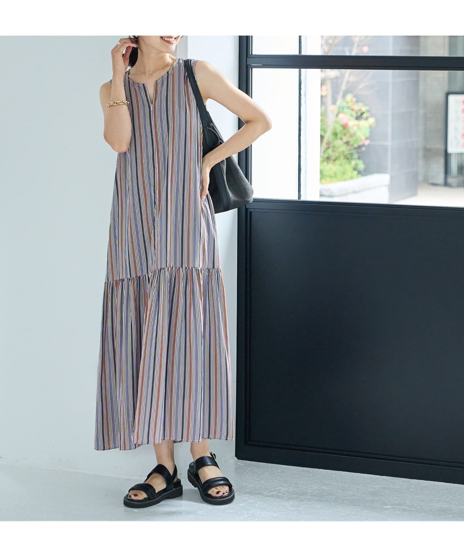 【スタイルデリ/STYLE DELI】の【LUXE】マルチストライプ柄ファスナーワンピース インテリア・キッズ・メンズ・レディースファッション・服の通販 founy(ファニー) 　ファッション　Fashion　レディースファッション　WOMEN　ワンピース　Dress　インナー　Inner　オレンジ　Orange　春　Spring　カーディガン　Cardigan　キャップ　Cap　ギャザー　Gather　切替　Switching　サンダル　Sandals　ジャケット　Jacket　ジョーゼット　Georgette　ストライプ　Stripe　スニーカー　Sneakers　スリット　Slit　ノースリーブ　No Sleeve　パターン　Pattern　フォルム　Form　フラット　Flat　フロント　Front　ペチコート　Petticoat　ボトム　Bottom　ポケット　Pocket　ロング　Long　S/S・春夏　Ss・Spring/Summer　夏　Summer　ホワイトミックス|ID: prp329100004522424 ipo3291000000031989624