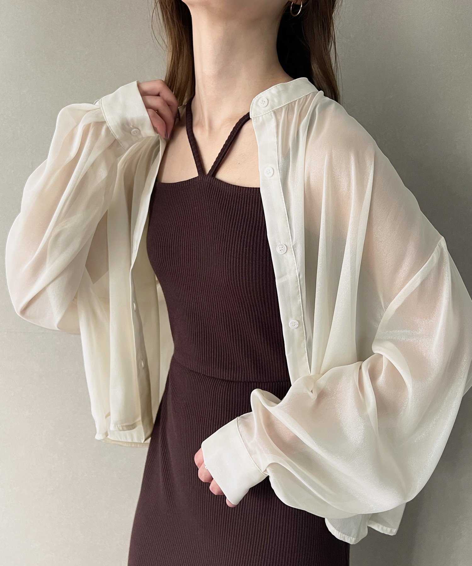 【ジュノア/JUNOAH】のスタンドカラーシアーショートシャツ インテリア・キッズ・メンズ・レディースファッション・服の通販 founy(ファニー) 　ファッション　Fashion　レディースファッション　WOMEN　トップス・カットソー　Tops/Tshirt　シャツ/ブラウス　Shirts/Blouses　クリーム|ID: prp329100004522454 ipo3291000000031989886