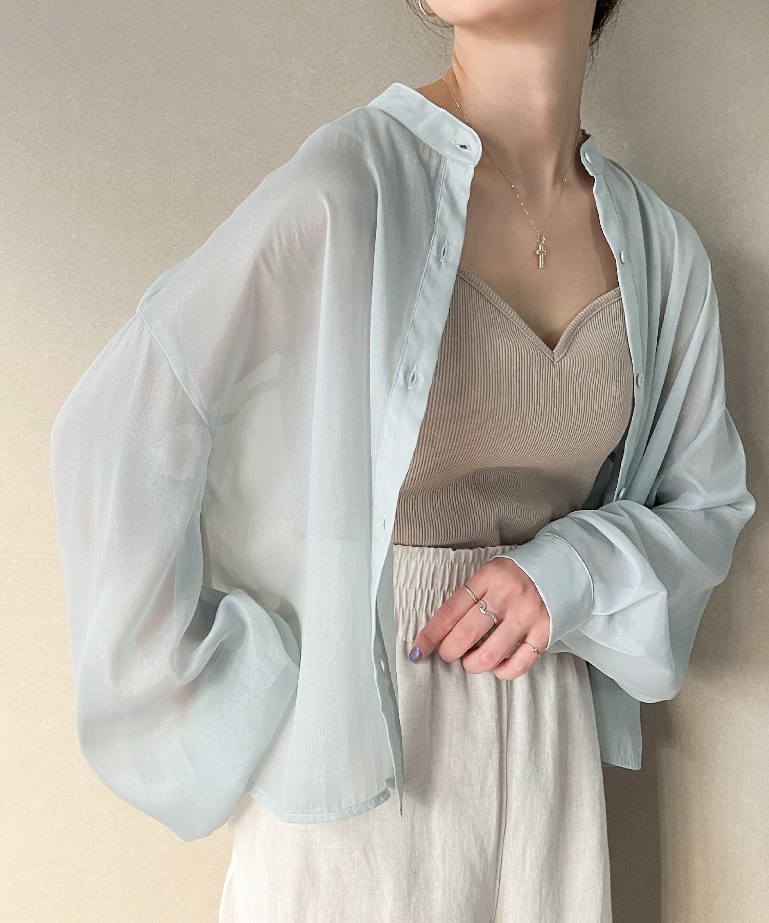 【ジュノア/JUNOAH】のスタンドカラーシアーショートシャツ インテリア・キッズ・メンズ・レディースファッション・服の通販 founy(ファニー) 　ファッション　Fashion　レディースファッション　WOMEN　トップス・カットソー　Tops/Tshirt　シャツ/ブラウス　Shirts/Blouses　グレー|ID: prp329100004522454 ipo3291000000031989889