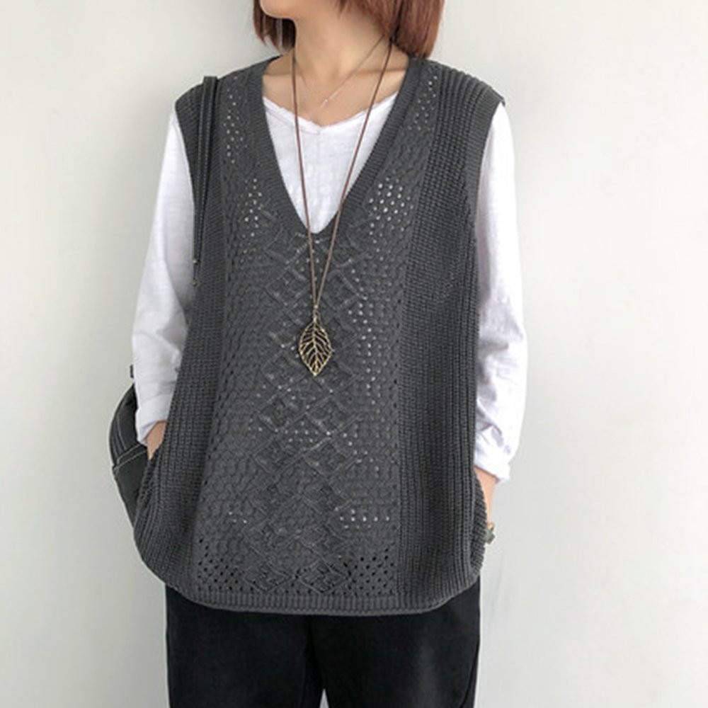 【ミニミニストア/miniministore】のニットベスト レディース ニットジレ秋冬 インテリア・キッズ・メンズ・レディースファッション・服の通販 founy(ファニー) 　ファッション　Fashion　レディースファッション　WOMEN　アウター　Coat Outerwear　トップス・カットソー　Tops/Tshirt　ニット　Knit Tops　ベスト/ジレ　Gilets/Vests　アクリル　Acrylic　セーター　Sweater　タートルネック　Turtleneck　ベスト　Vest　エレガント 上品　Elegant　無地　Plain Color　秋　Autumn/Fall　A/W・秋冬　Aw・Autumn/Winter・Fw・Fall-Winter　透かし　Watermark　ダークグレー|ID: prp329100004522507 ipo3291000000031990274