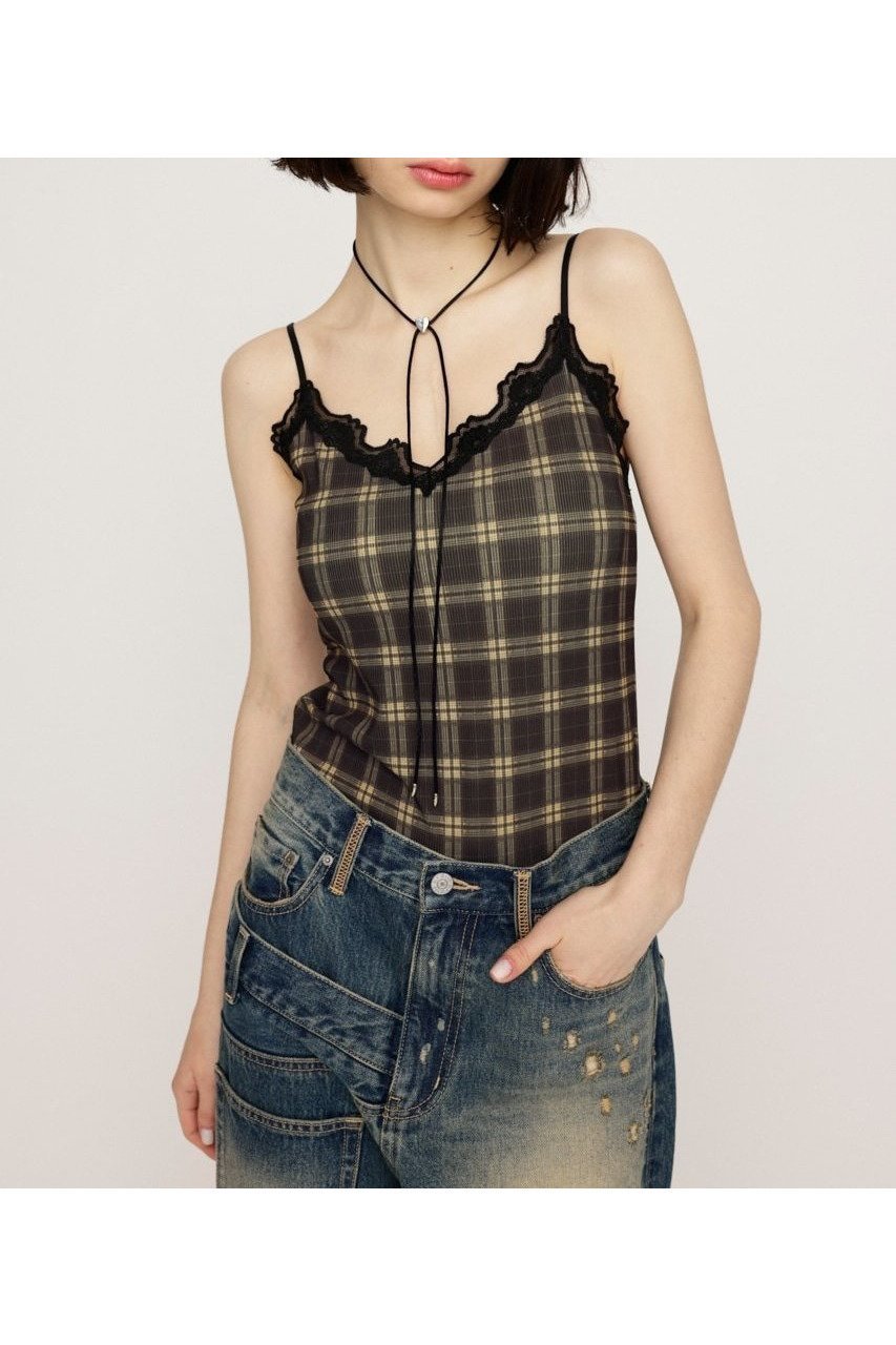 【スライ/SLY】のLACE DOCKING キャミソール インテリア・キッズ・メンズ・レディースファッション・服の通販 founy(ファニー) 　ファッション　Fashion　レディースファッション　WOMEN　トップス・カットソー　Tops/Tshirt　キャミソール / ノースリーブ　No Sleeves　おすすめ　Recommend　インナー　Inner　キャミソール　Camisole　チェック　Check　デニム　Denim　トレンド　Trend　ドッキング　Docking　ボトム　Bottom　ミニスカート　Mini Skirt　レース　Race　無地　Plain Color　M/BLK7|ID: prp329100004522587 ipo3291000000031990971