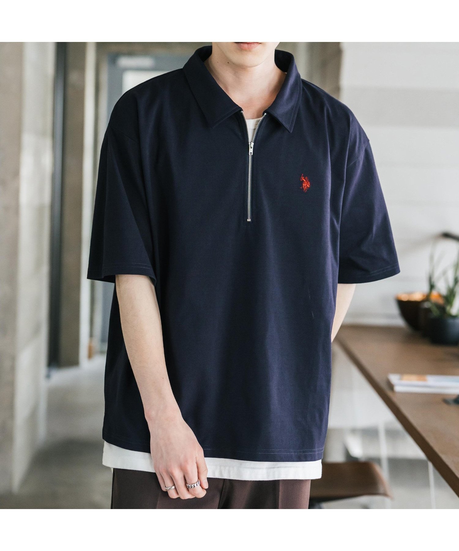 【ロッキーモンロー/Rocky Monroe】のU.S. POLO ASSN. 別注コラボワンポイントロゴ刺繍天竺ハーフジップポロシャツ インテリア・キッズ・メンズ・レディースファッション・服の通販 founy(ファニー) 　ファッション　Fashion　レディースファッション　WOMEN　トップス・カットソー　Tops/Tshirt　シャツ/ブラウス　Shirts/Blouses　ポロシャツ　Polo Shirts　インナー　Inner　シンプル　Simple　スポーツ　Sports　スリット　Slit　バランス　Balance　ポロシャツ　Polo Shirt　別注　Special Order　メンズ　Mens　リラックス　Relax　ワイド　Wide　再入荷　Restock/Back In Stock/Re Arrival　おすすめ　Recommend　ネイビー|ID: prp329100004522616 ipo3291000000031991301